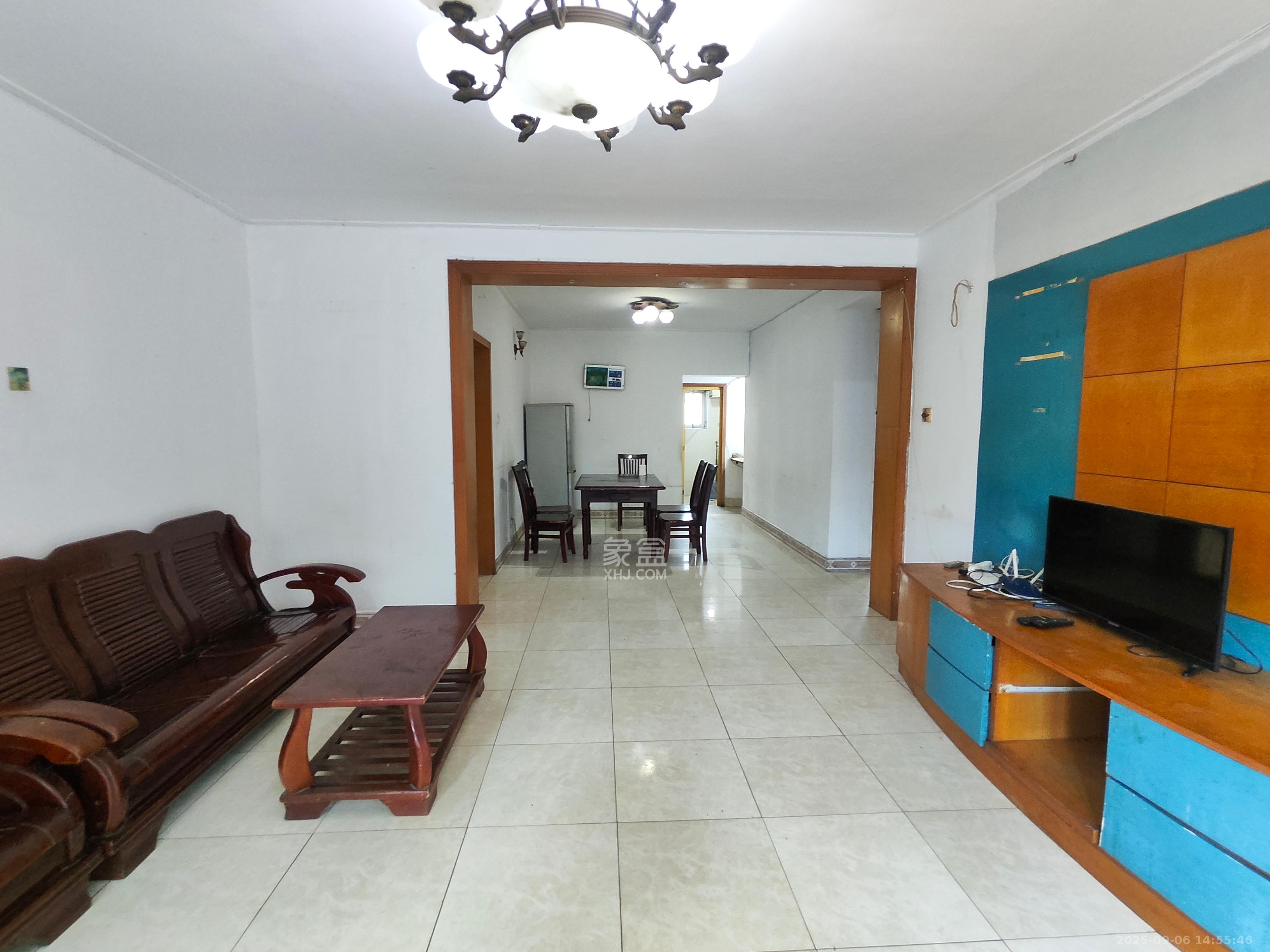 远通苑小区  2室2厅1卫    1300.0元/月室内图