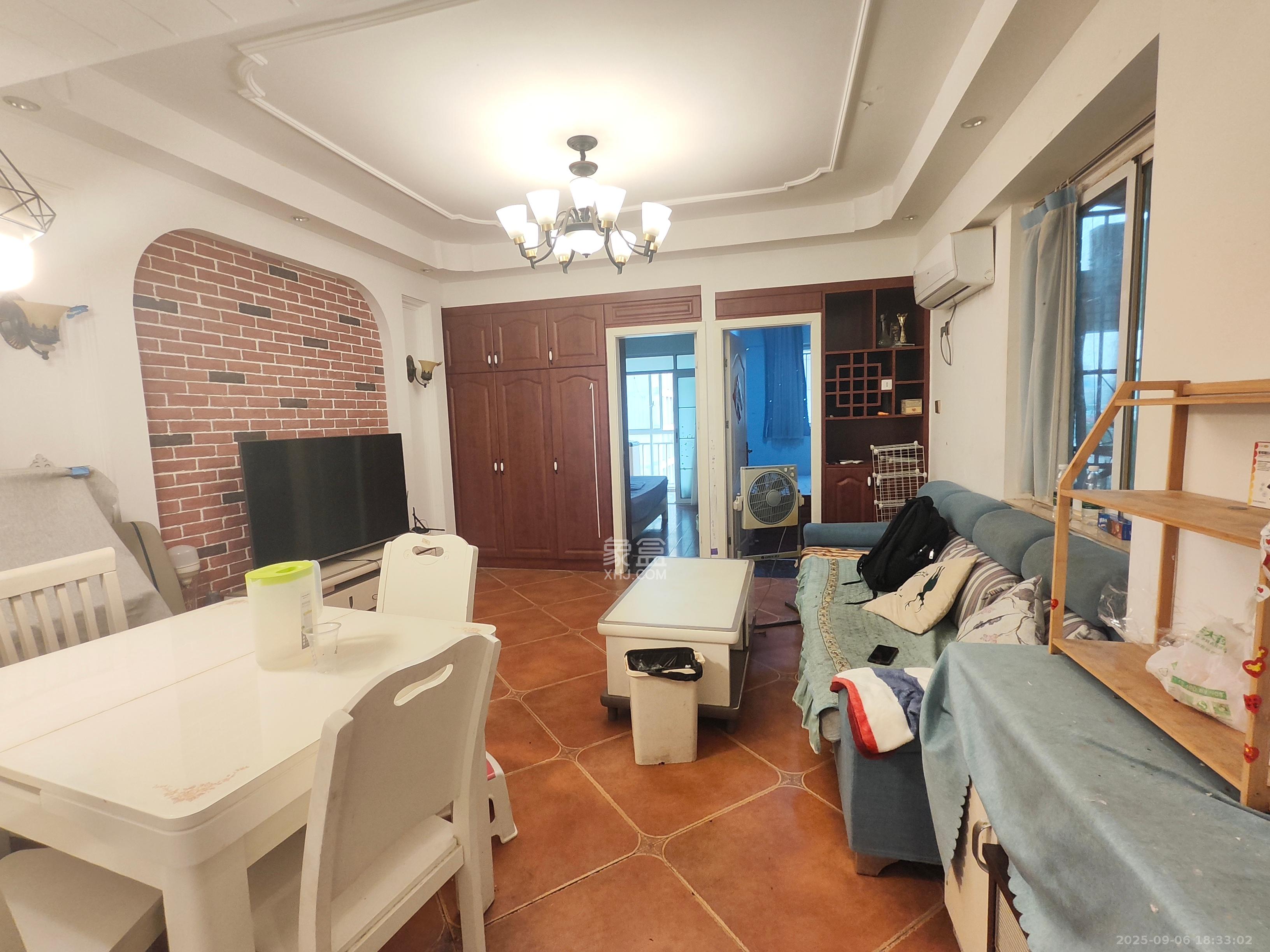 朝阳银座 3室1厅1卫 2400.0元/月 朝阳银座 3室1厅1卫 2400.0元/月室内图