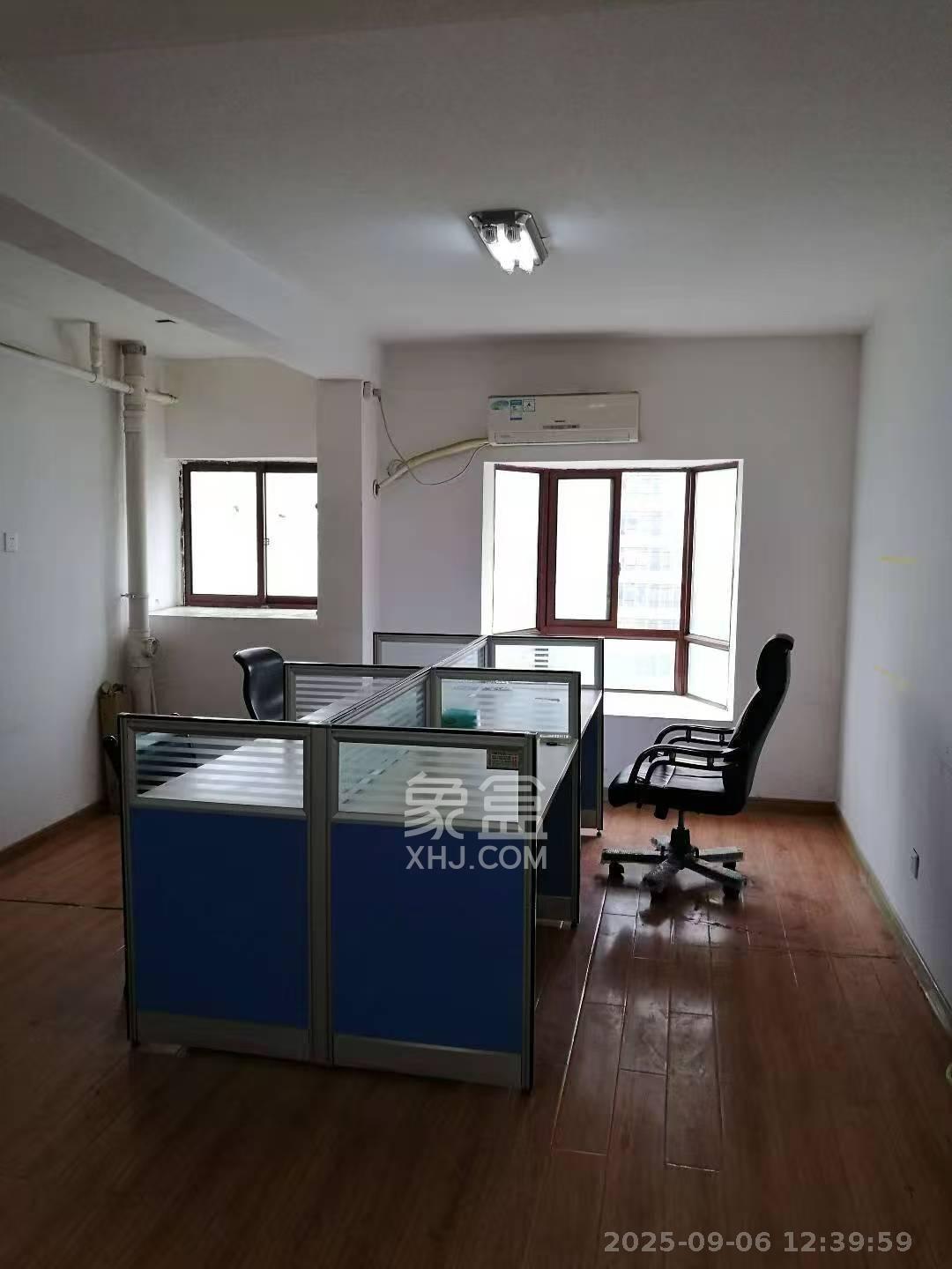 兰卡威国际  1室1厅1卫    1700.0元/月室内图