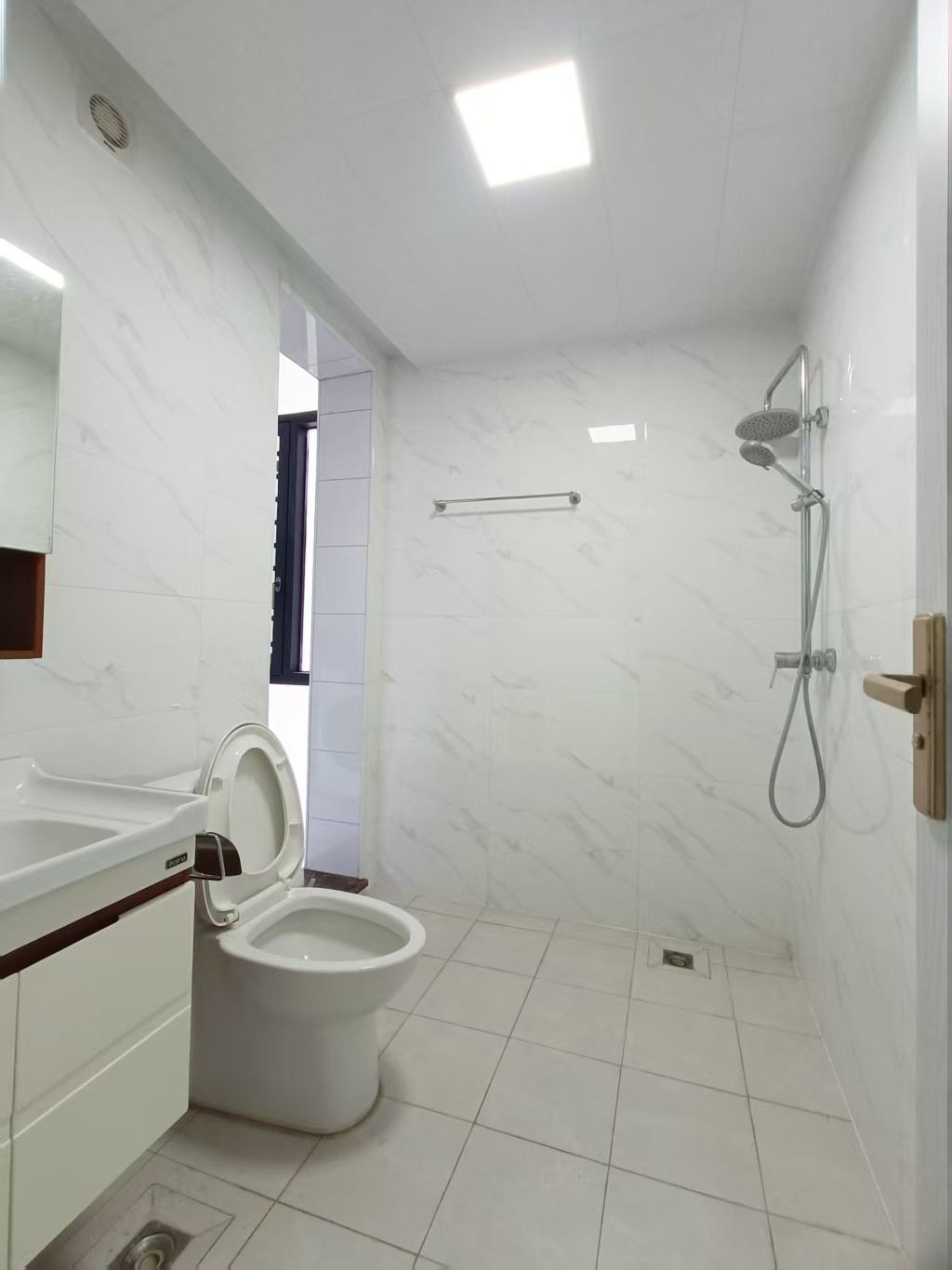 尚运上品 3室2厅2卫 5300.0元/月 尚运上品 3室2厅2卫 5300.0元/月室内图