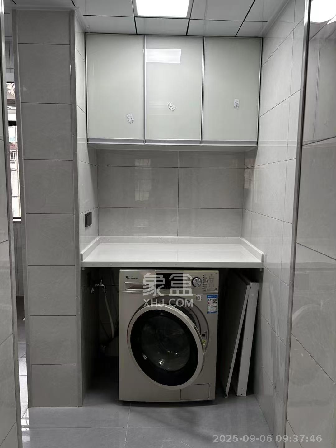 靳江小区  2室1厅1卫    1800.0元/月 靳江小区  2室1厅1卫    1800.0元/月室内图