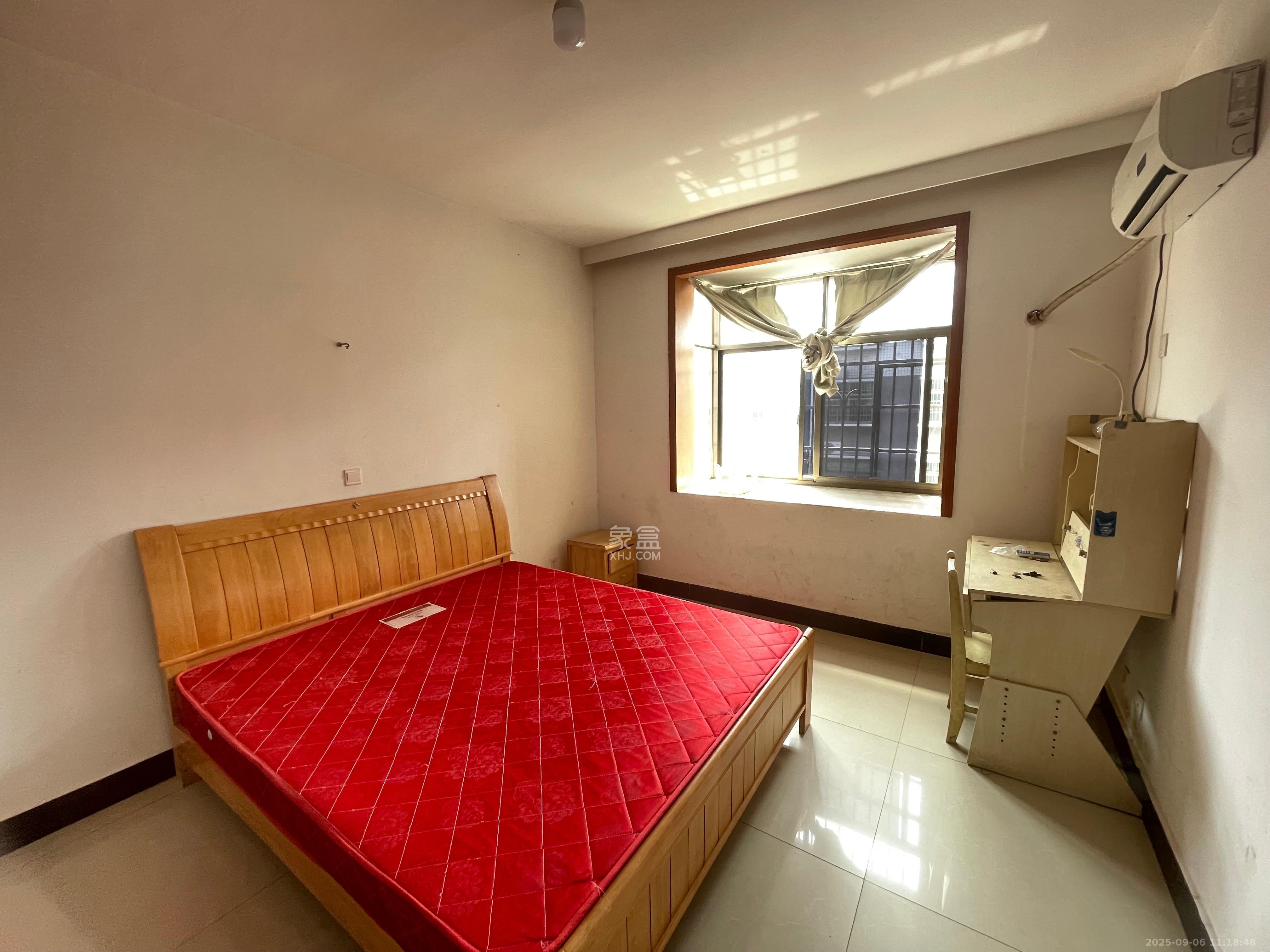 兴联母山小区  2室1厅1卫    1200.0元/月室内图