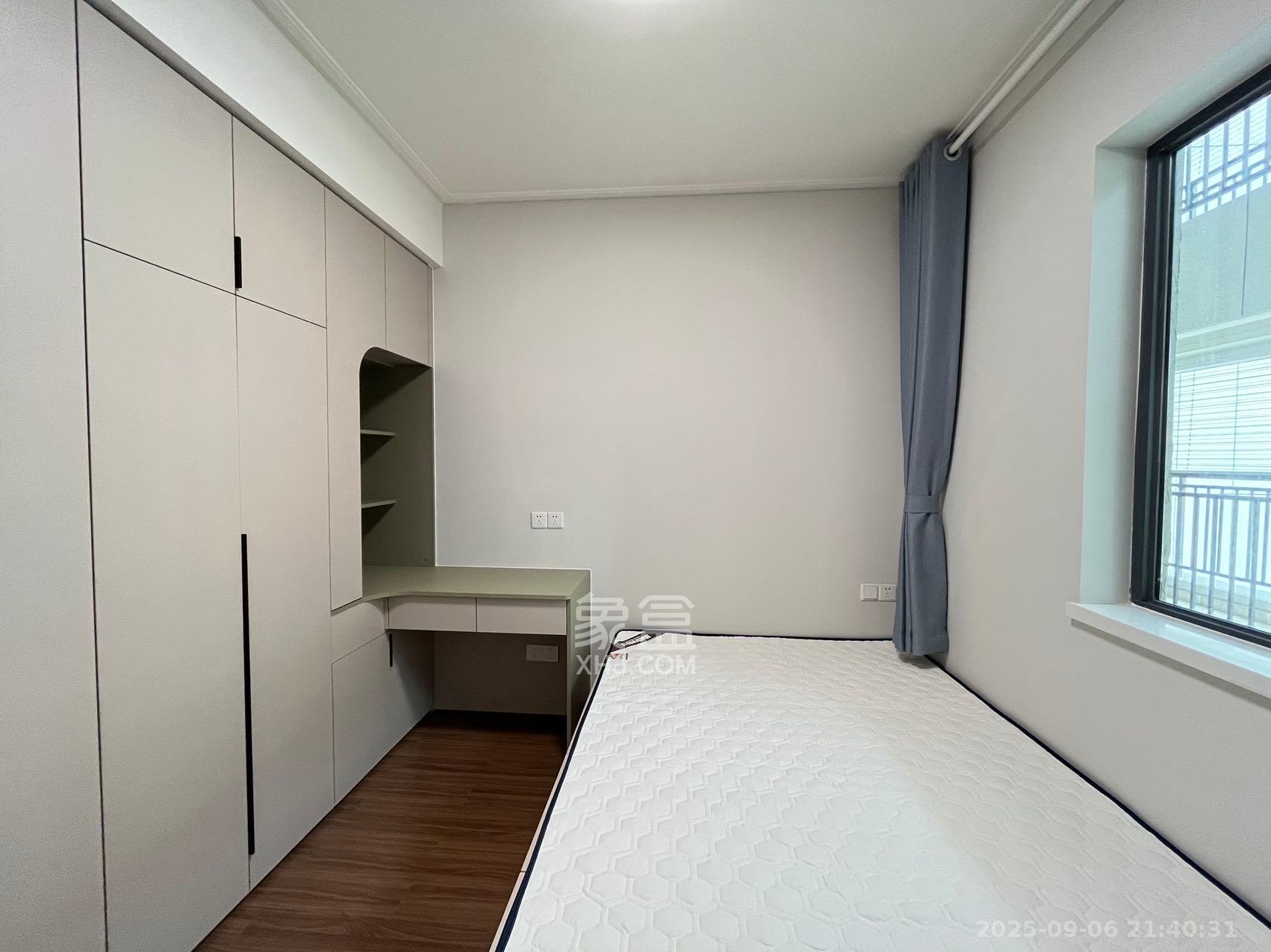 保利中环广场(保利中悦苑)  4室2厅2卫    4500.0元/月 保利中环广场(保利中悦苑)  4室2厅2卫    4500.0元/月室内图