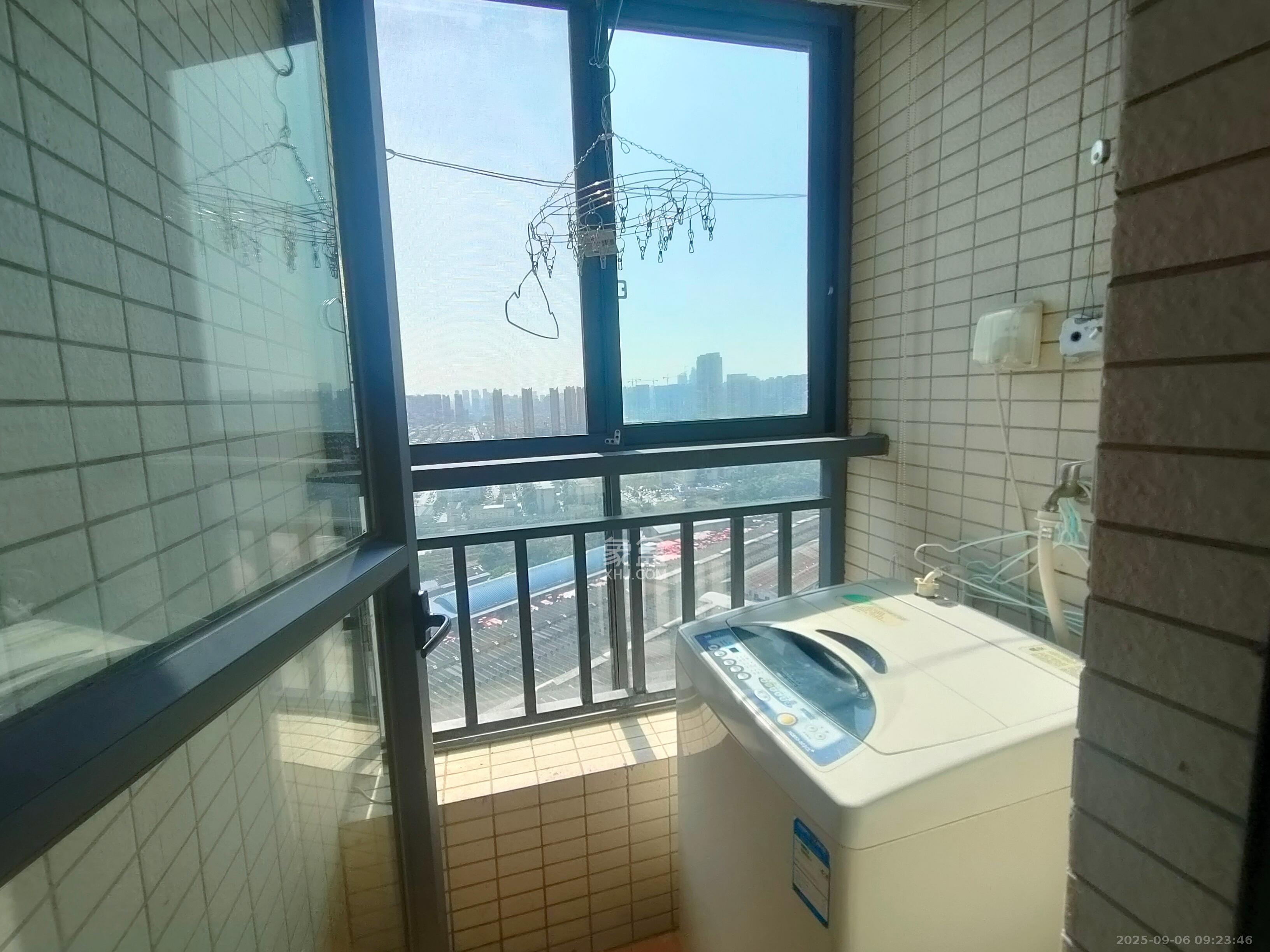 兰亭优壳(隽峰苑)  1室1厅1卫    1500.0元/月 兰亭优壳(隽峰苑)  1室1厅1卫    1500.0元/月室内图