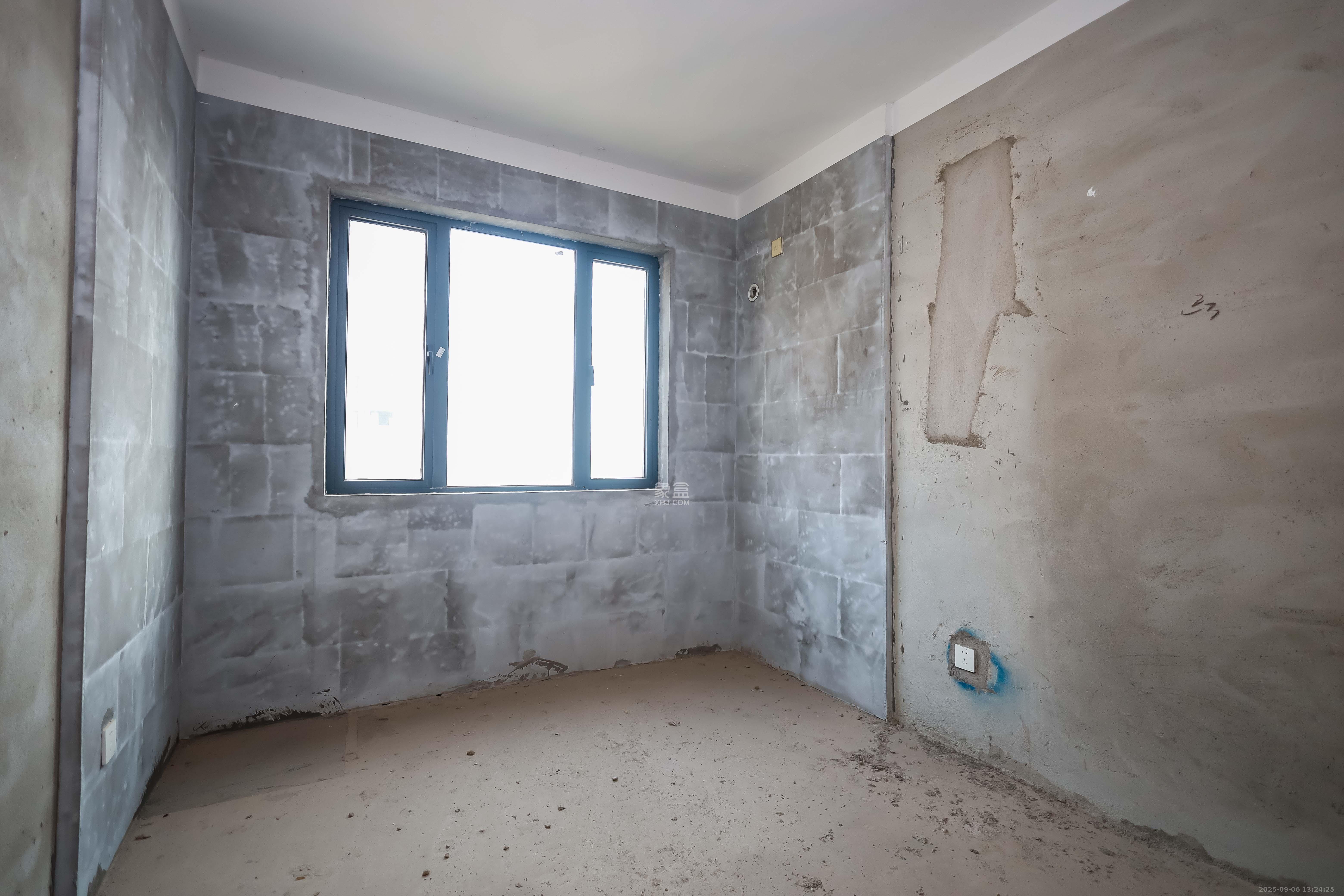 长房云时代 4室2厅2卫 115.0万 长房云时代 4室2厅2卫 115.0万卧室