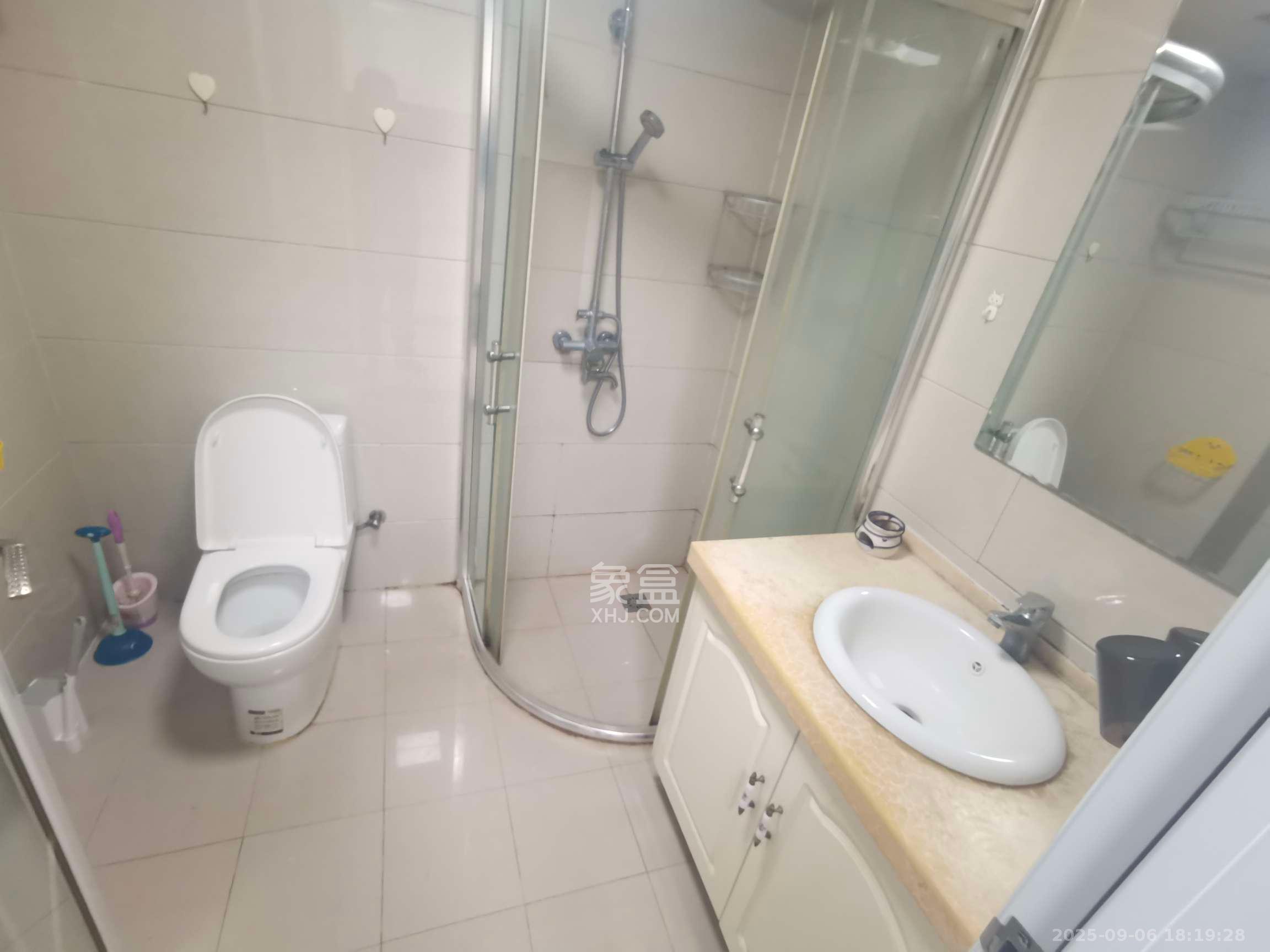 长沙紫金苑 1室1厅1卫 1800.0元/月 长沙紫金苑 1室1厅1卫 1800.0元/月室内图