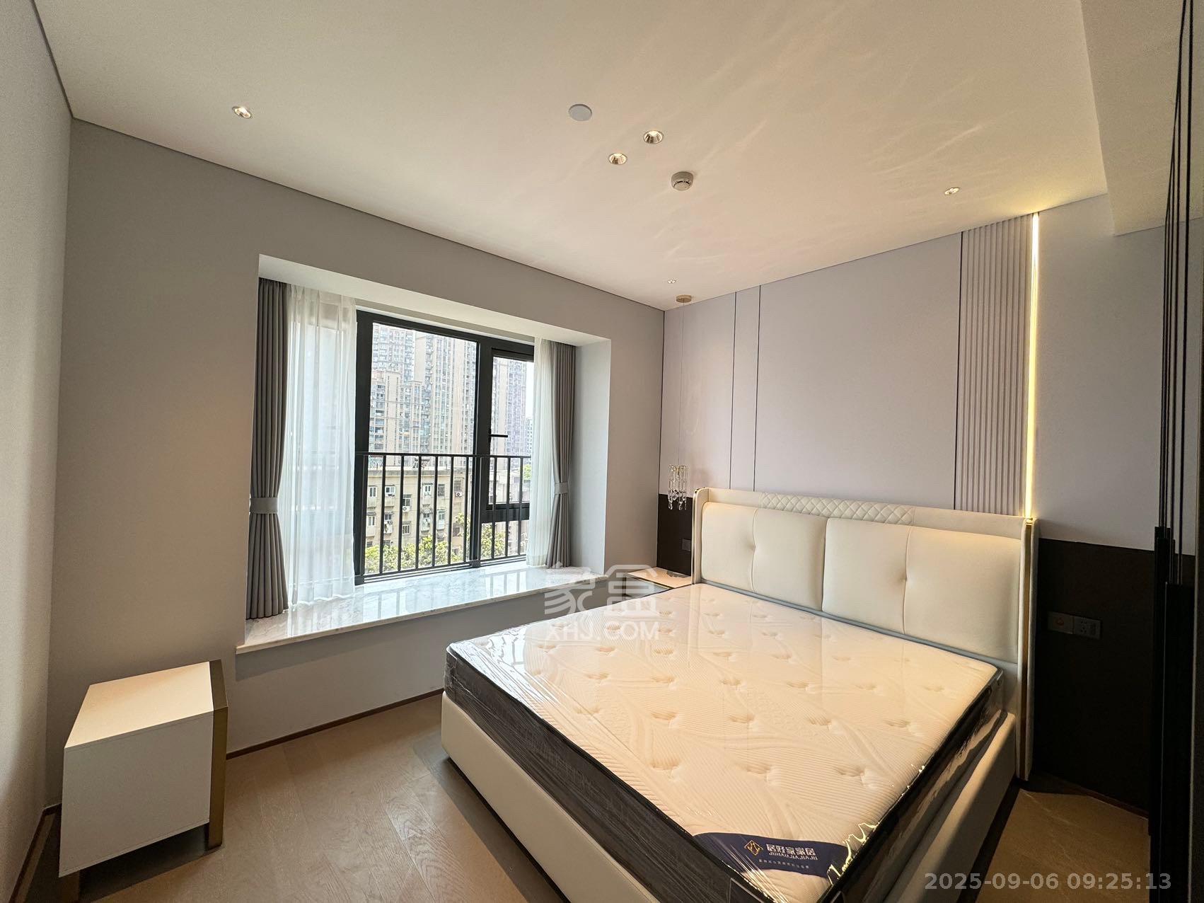 长沙悦府（华润万象城）  4室2厅3卫    16000.0元/月室内图