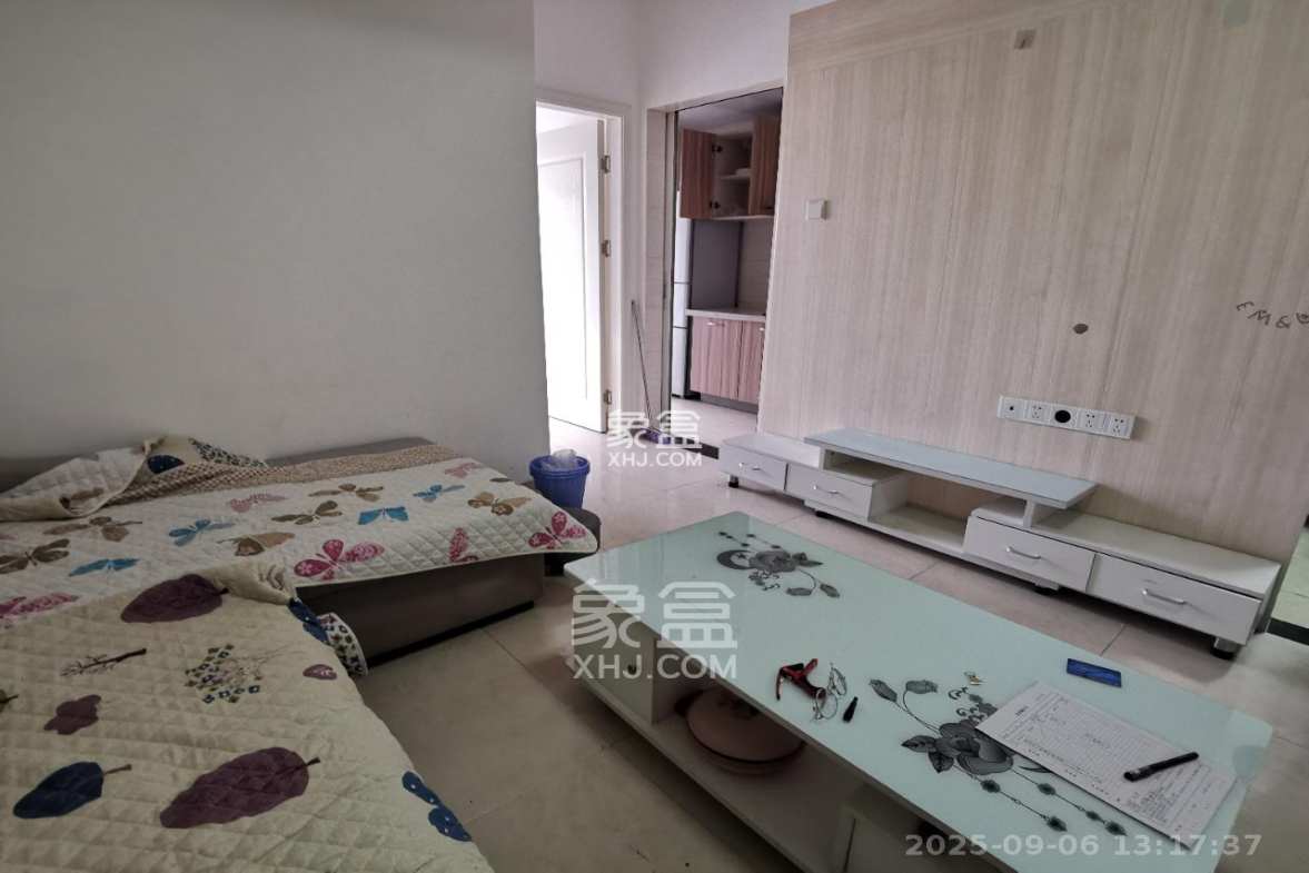 汀湘十里  1室0厅0卫    1600.0元/月 汀湘十里  1室0厅0卫    1600.0元/月室内图