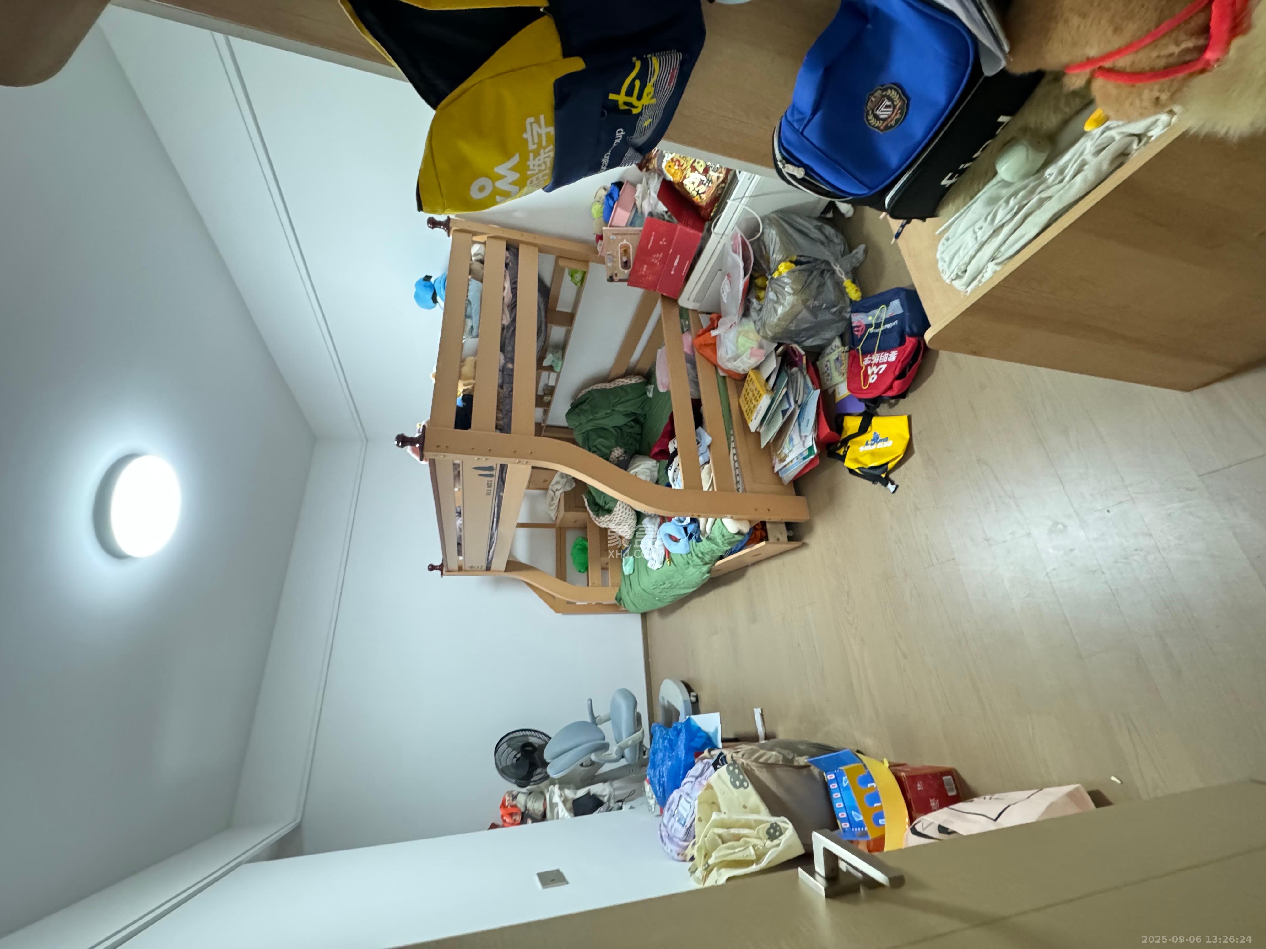 复地滨江金融中心  3室2厅2卫    4000.0元/月室内图