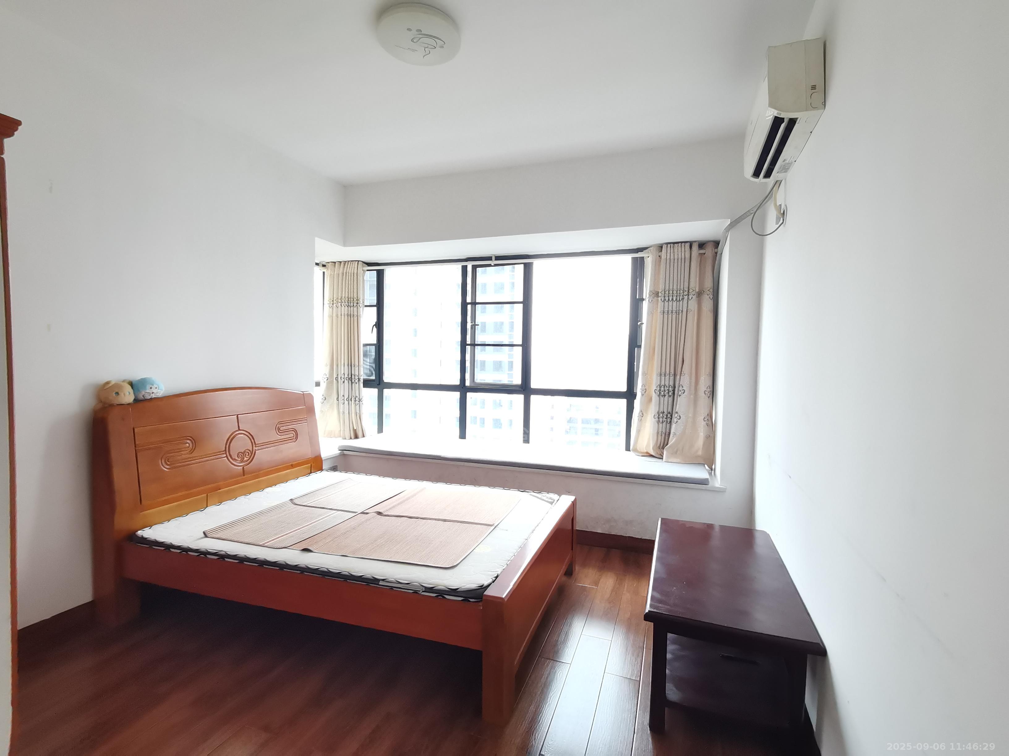 日盛山湖城 3室2厅1卫 1800.0元/月 日盛山湖城 3室2厅1卫 1800.0元/月室内图