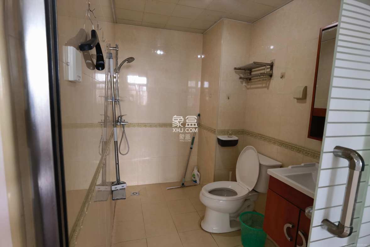 环宇天地、中海地产(中信城市广场二期)  2室2厅1卫    1500.0元/月 环宇天地、中海地产(中信城市广场二期)  2室2厅1卫    1500.0元/月室内图