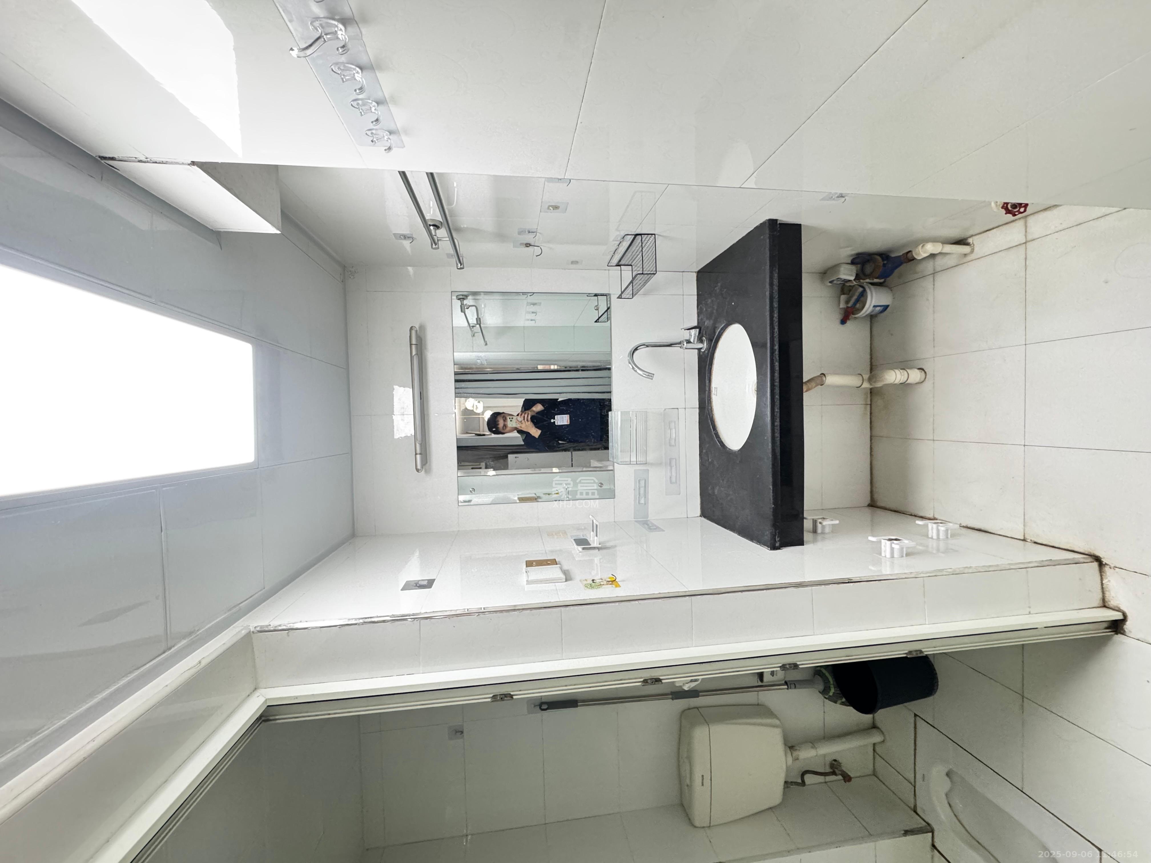 芙蓉蓉苑  2室1厅1卫    2500.0元/月室内图