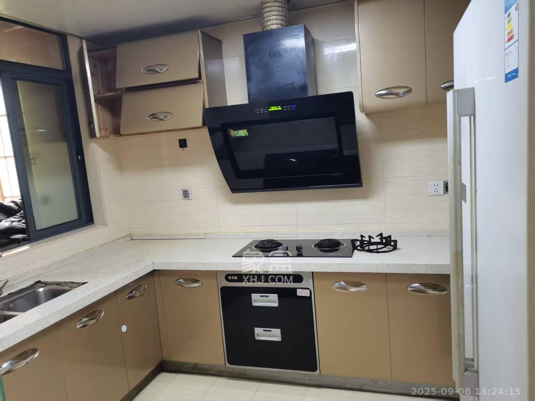 江河双水湾 1室1厅1卫 800.0元/月 江河双水湾 1室1厅1卫 800.0元/月室内图