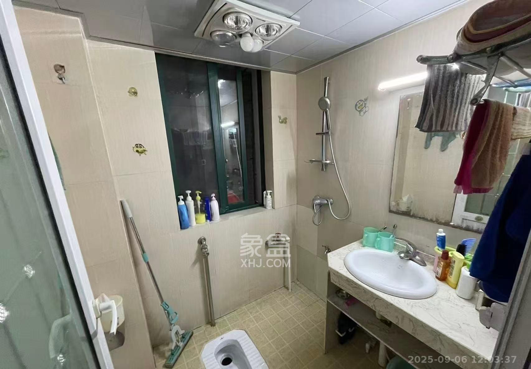 盛世康城 3室2厅2卫 1800.0元/月 盛世康城 3室2厅2卫 1800.0元/月室内图