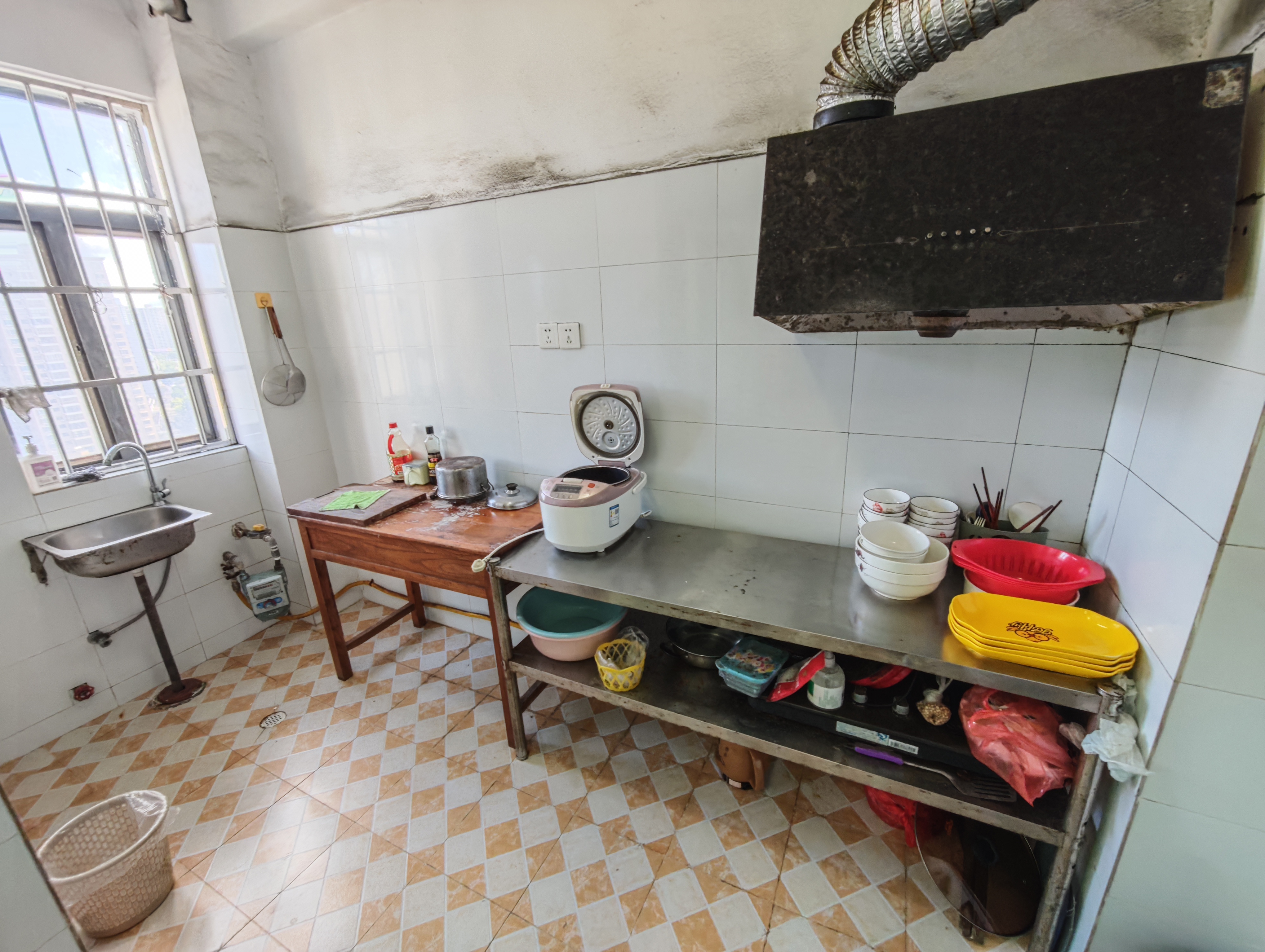 红城湖延长线(别名:滨江华庭) 3室2厅2卫 1900.0元/月 红城湖延长线(别名:滨江华庭) 3室2厅2卫 1900.0元/月室内图