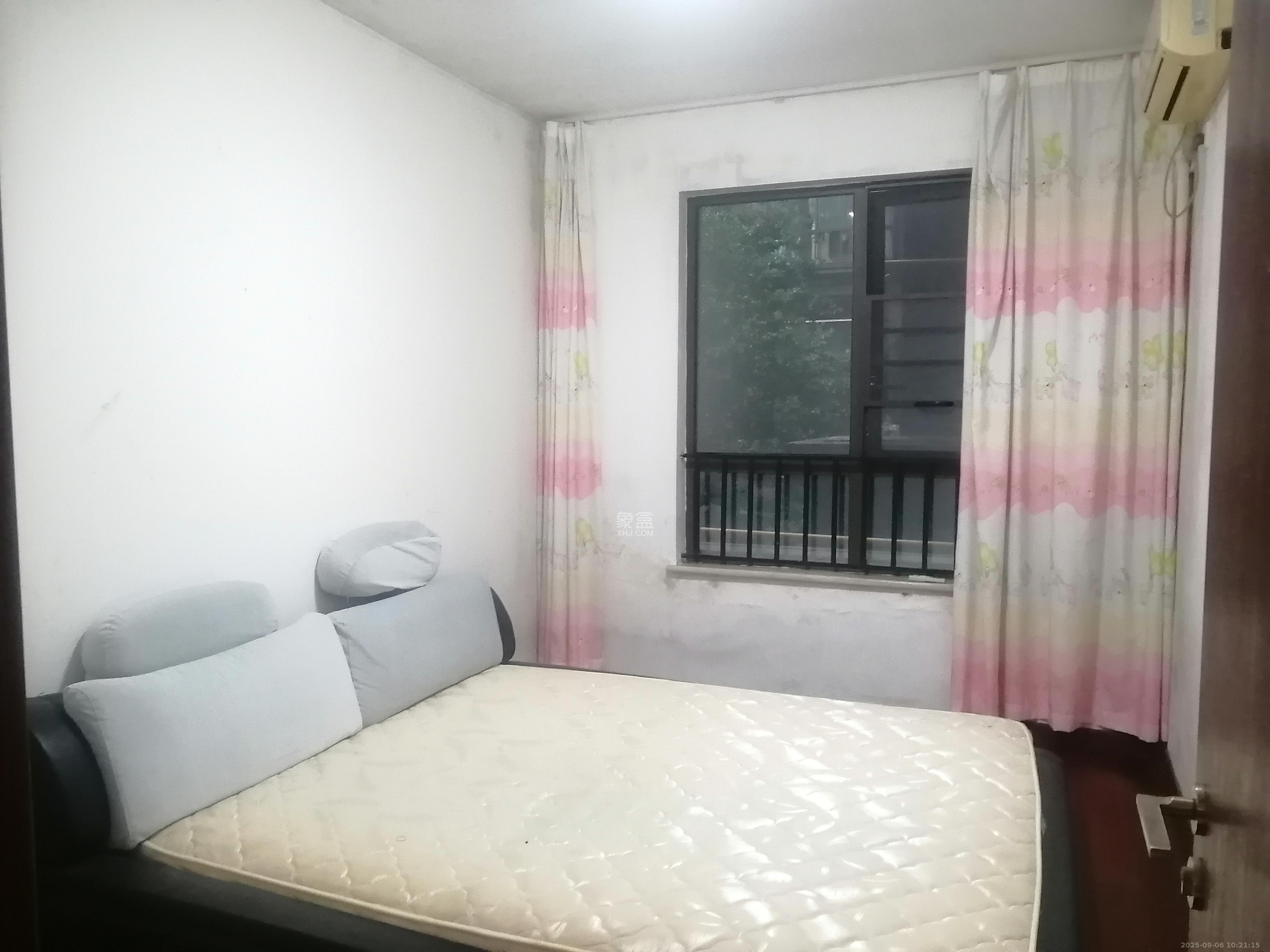 绿地公馆(绿地名邸)  2室2厅1卫    1800.0元/月 绿地公馆(绿地名邸)  2室2厅1卫    1800.0元/月室内图