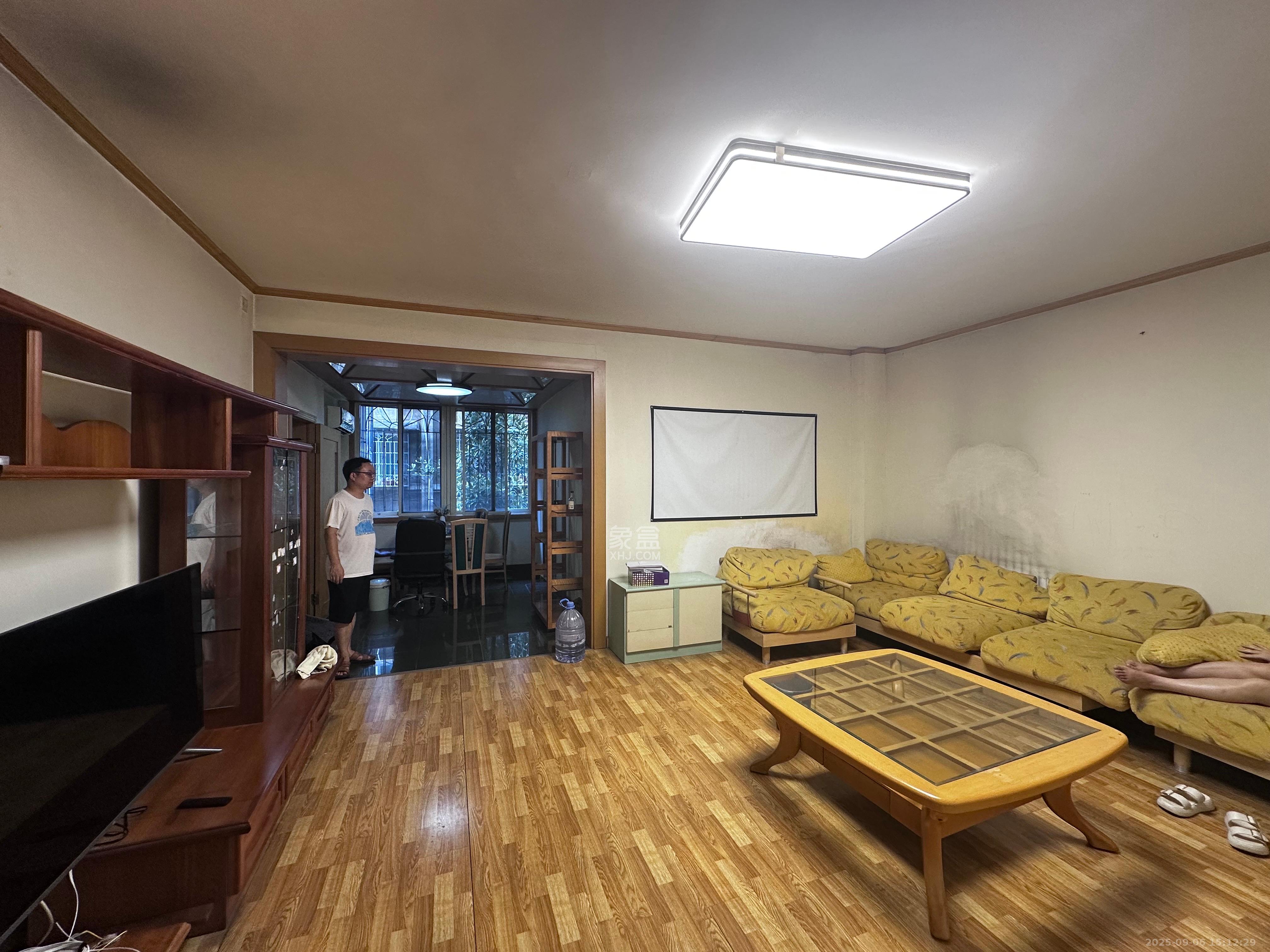 省旅游局宿舍  2室2厅2卫   1808.00元/月室内图