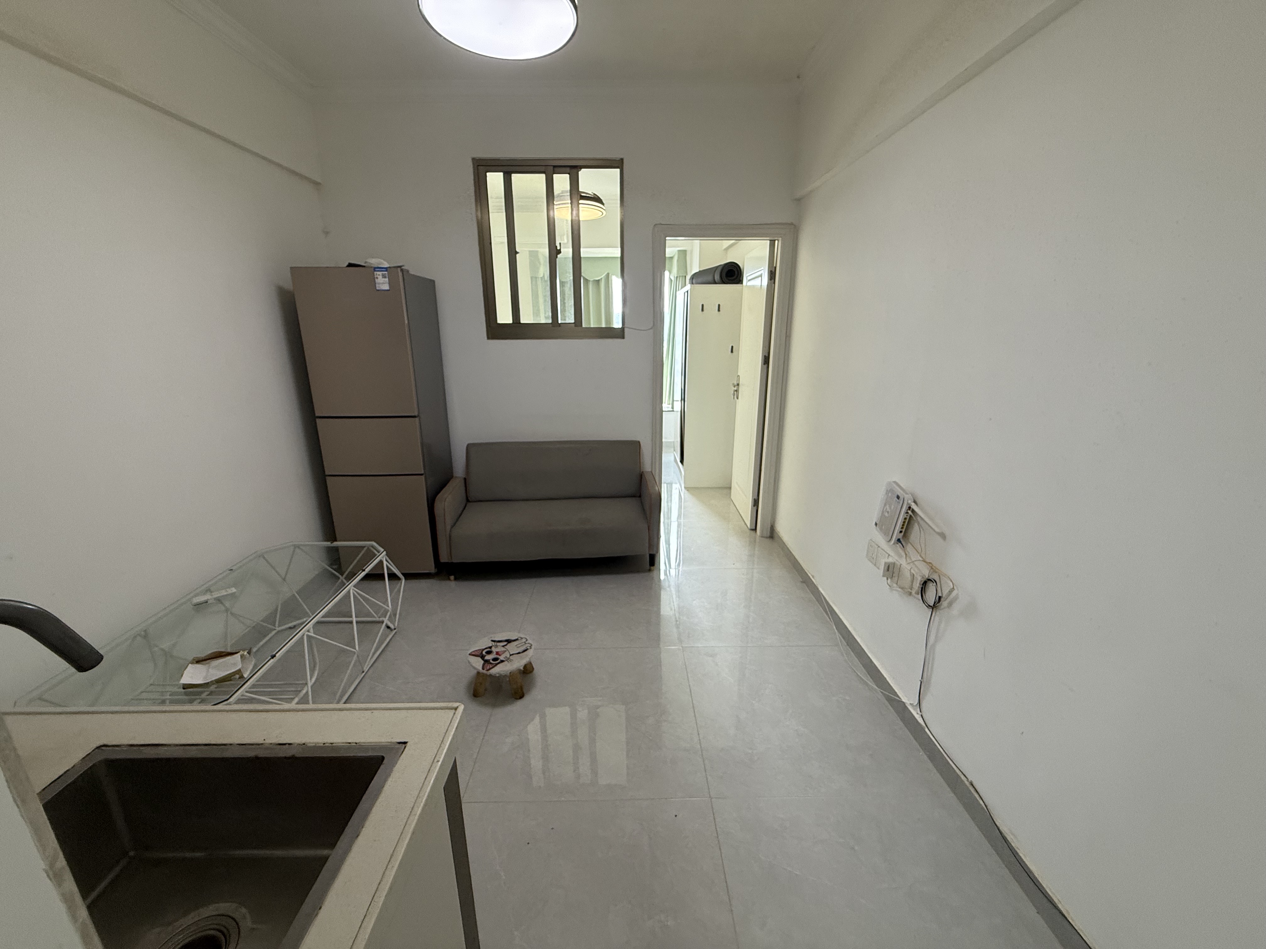 金章华府(0898) 1室1厅1卫 1500.0元/月 金章华府(0898) 1室1厅1卫 1500.0元/月室内图