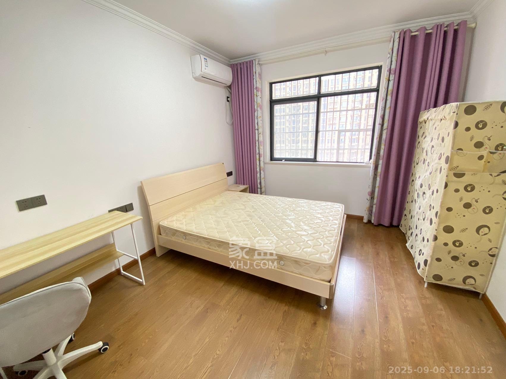 悦湖山 3室2厅2卫 2300.0元/月 悦湖山 3室2厅2卫 2300.0元/月室内图