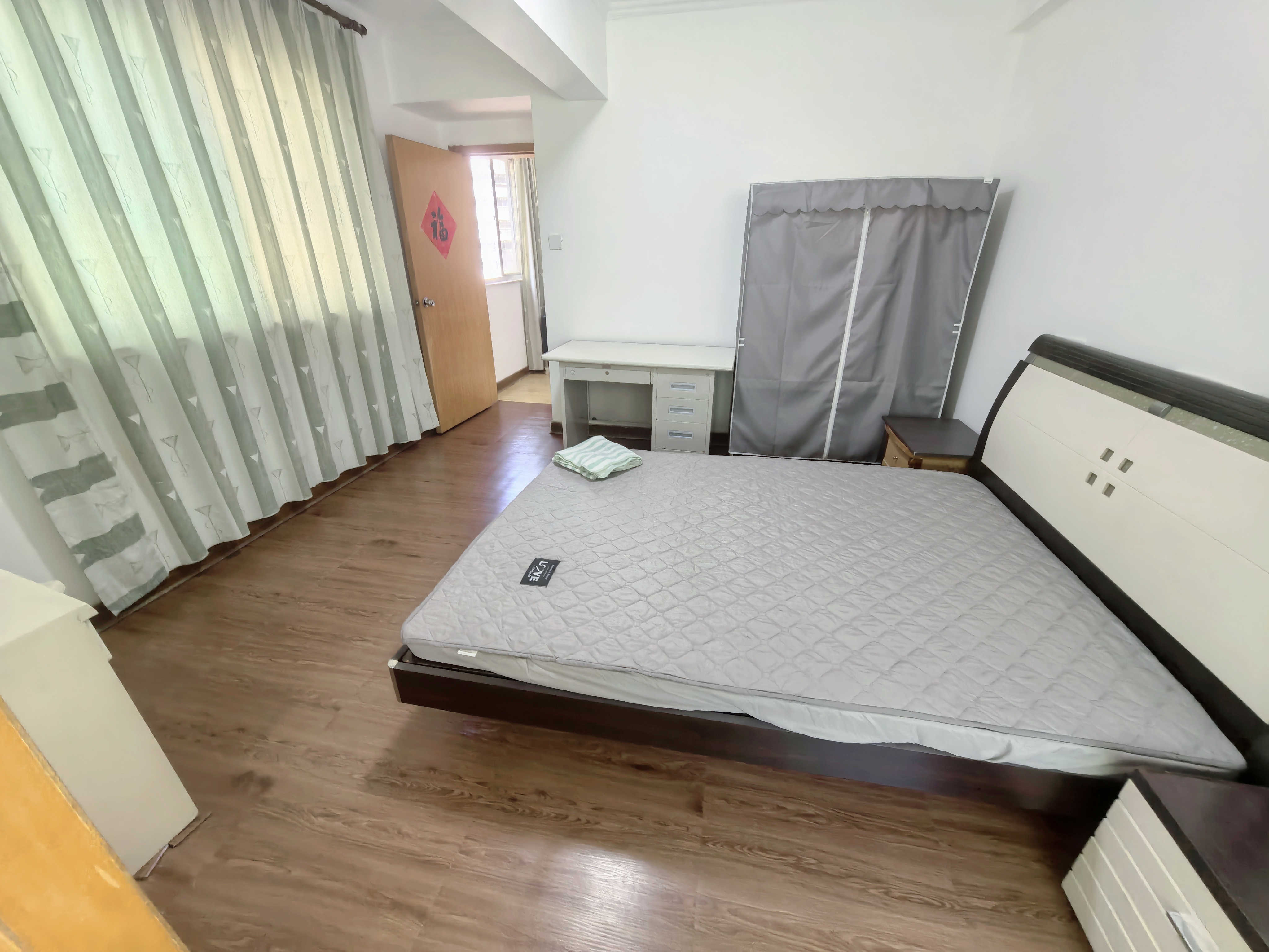 中机公寓  2室2厅1卫   2000.00元/月室内图