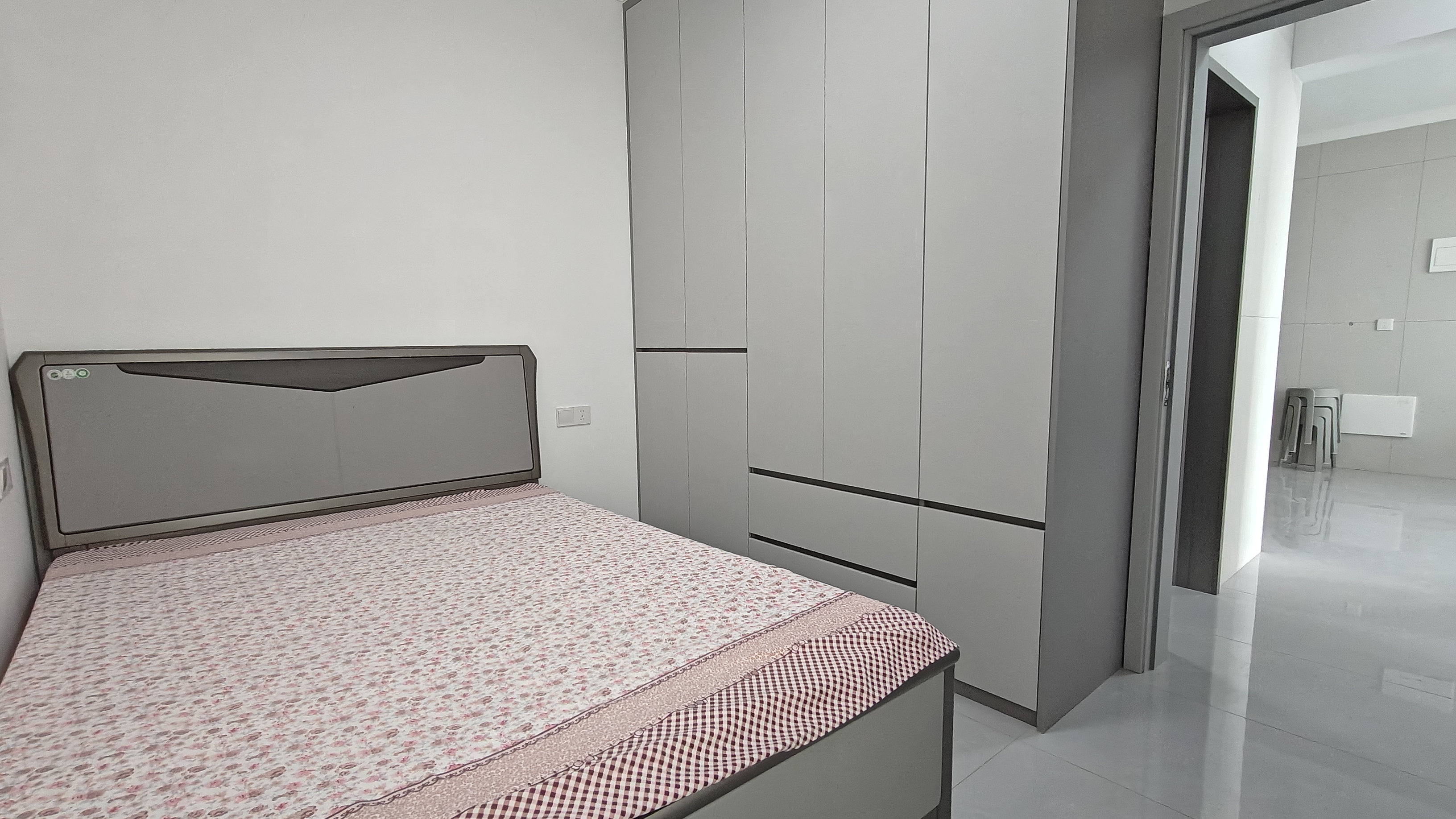 互助小区电梯房 2室2厅1卫 1700.0元/月 互助小区电梯房 2室2厅1卫 1700.0元/月室内图