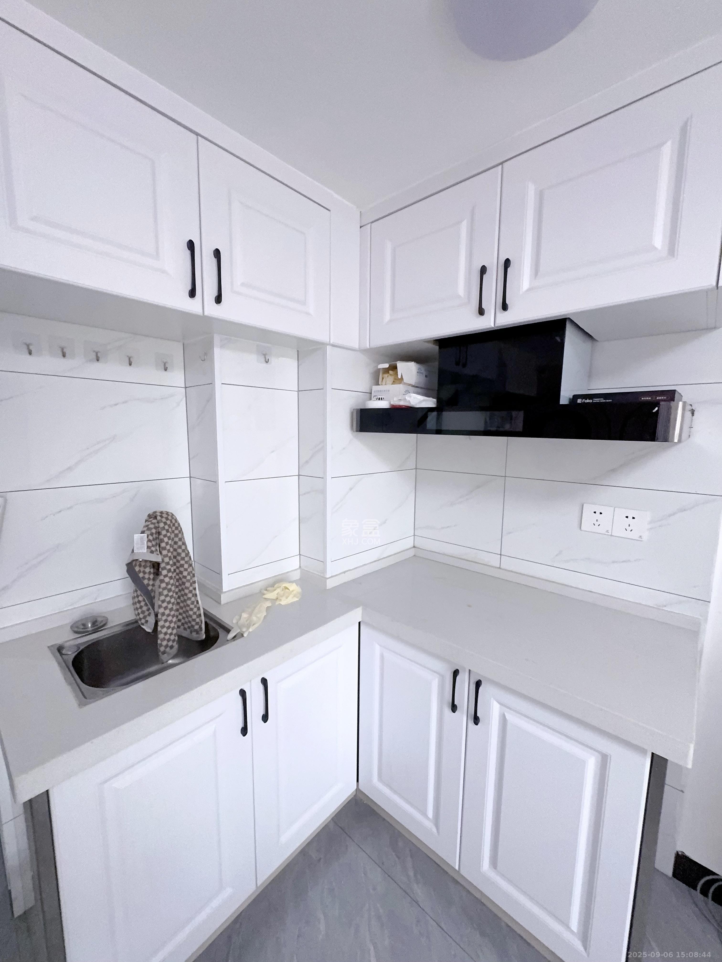 金地中交麓谷香颂(金地中交雅苑) 1室1厅1卫 1300.0元/月 金地中交麓谷香颂(金地中交雅苑) 1室1厅1卫 1300.0元/月室内图