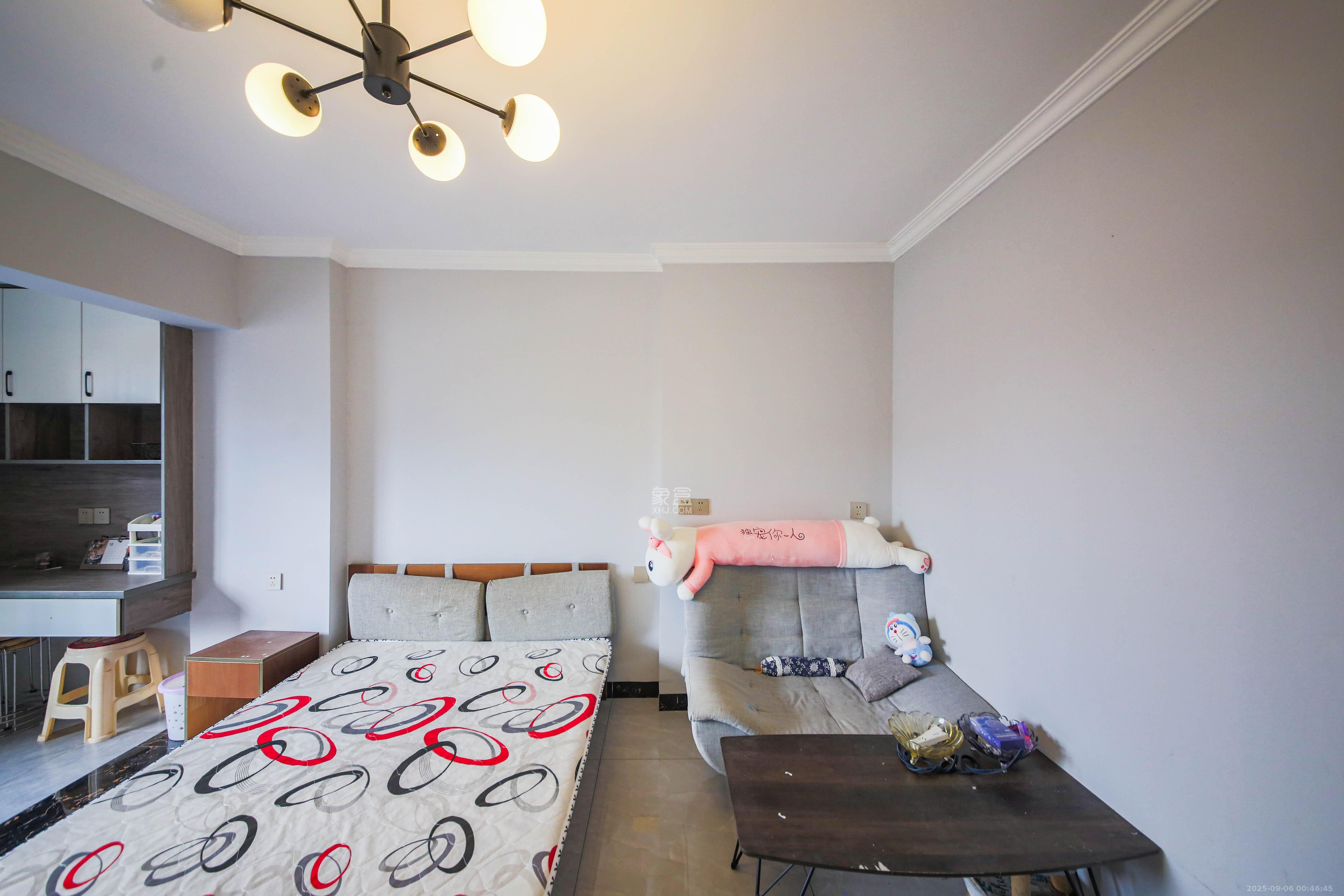 富瑞星座  1室1厅1卫    45.9万卧室