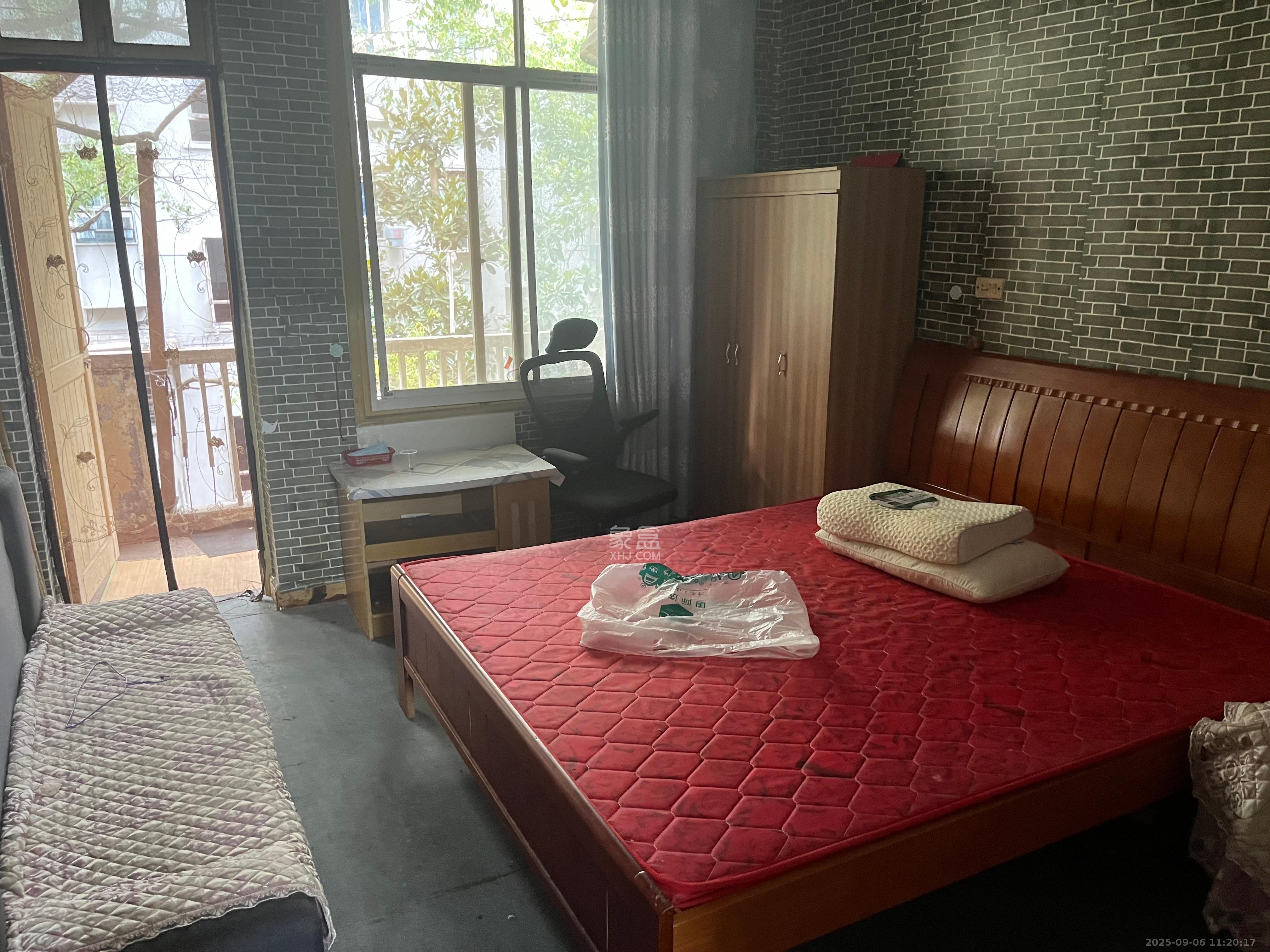 省商务厅宿舍  3室1厅1卫    1600.0元/月室内图