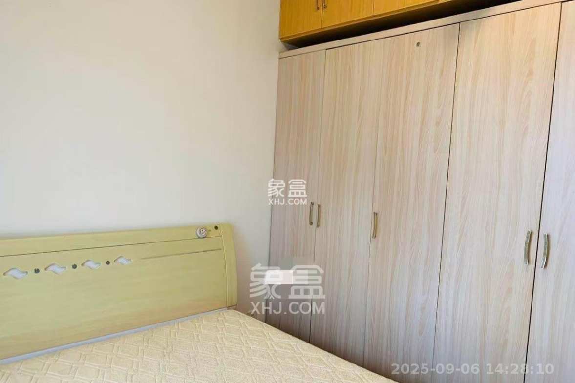 星城书香苑(星城书院) 1室1厅1卫 2500.00元/月 星城书香苑(星城书院) 1室1厅1卫 2500.00元/月室内图