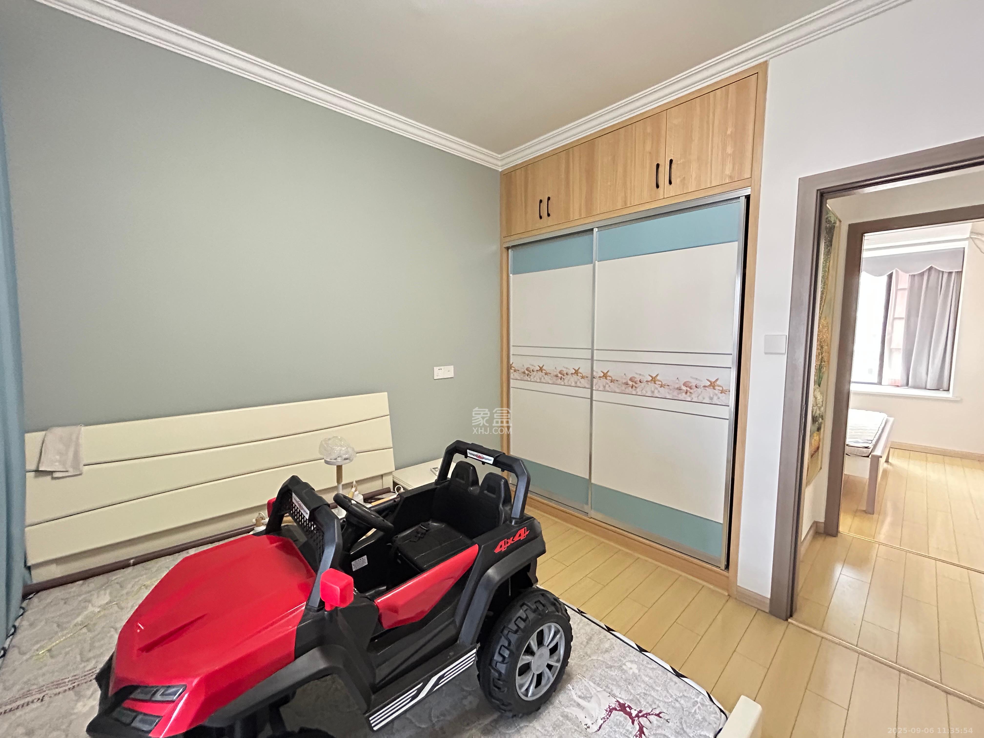 南益名士豪庭  3室2厅1卫    2700.0元/月室内图