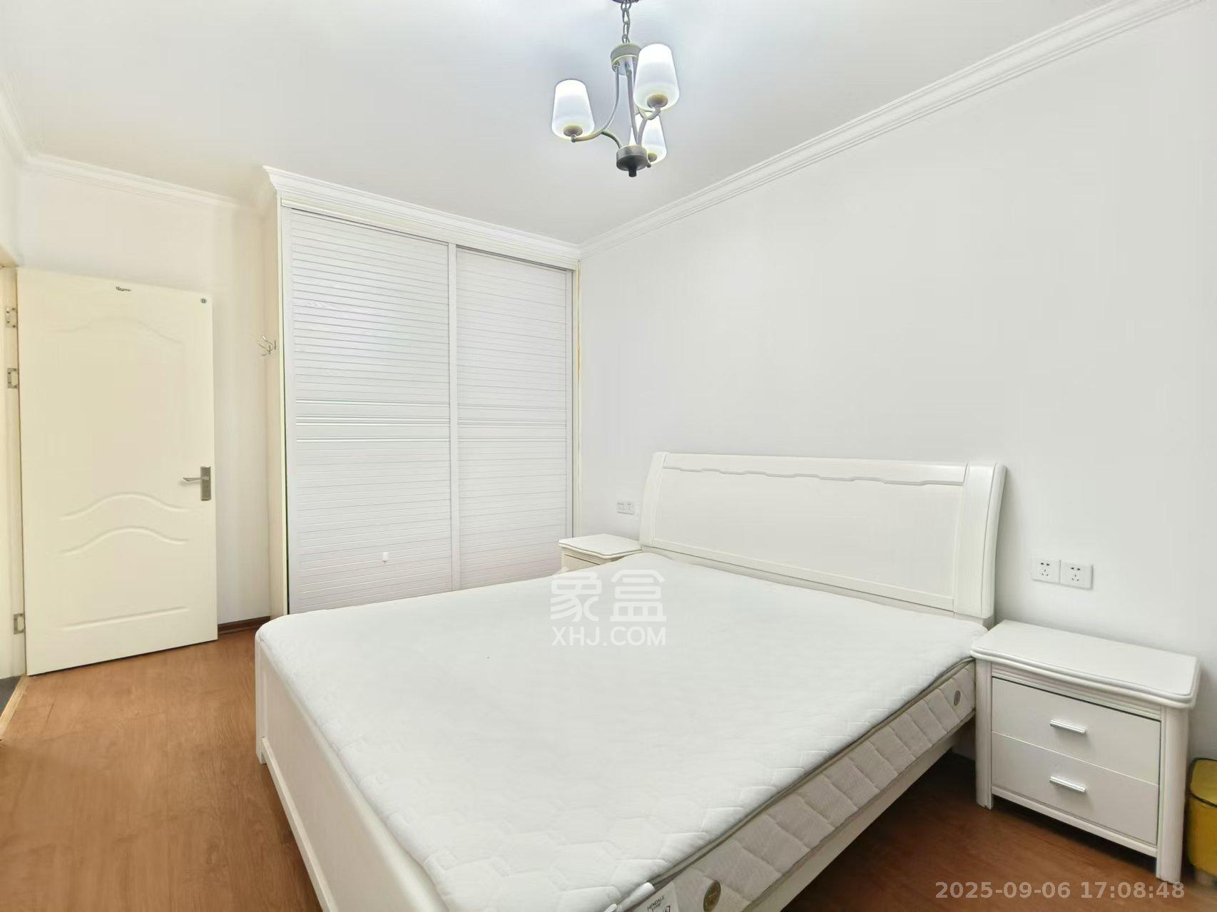 绿地中央广场 3室2厅1卫 3000.0元/月 绿地中央广场 3室2厅1卫 3000.0元/月室内图