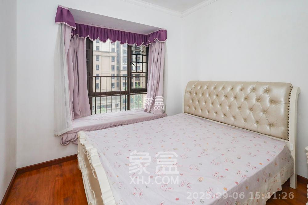 南山雍江汇(滨江国际新城) 3室2厅1卫 3000.0元/月 南山雍江汇(滨江国际新城) 3室2厅1卫 3000.0元/月室内图