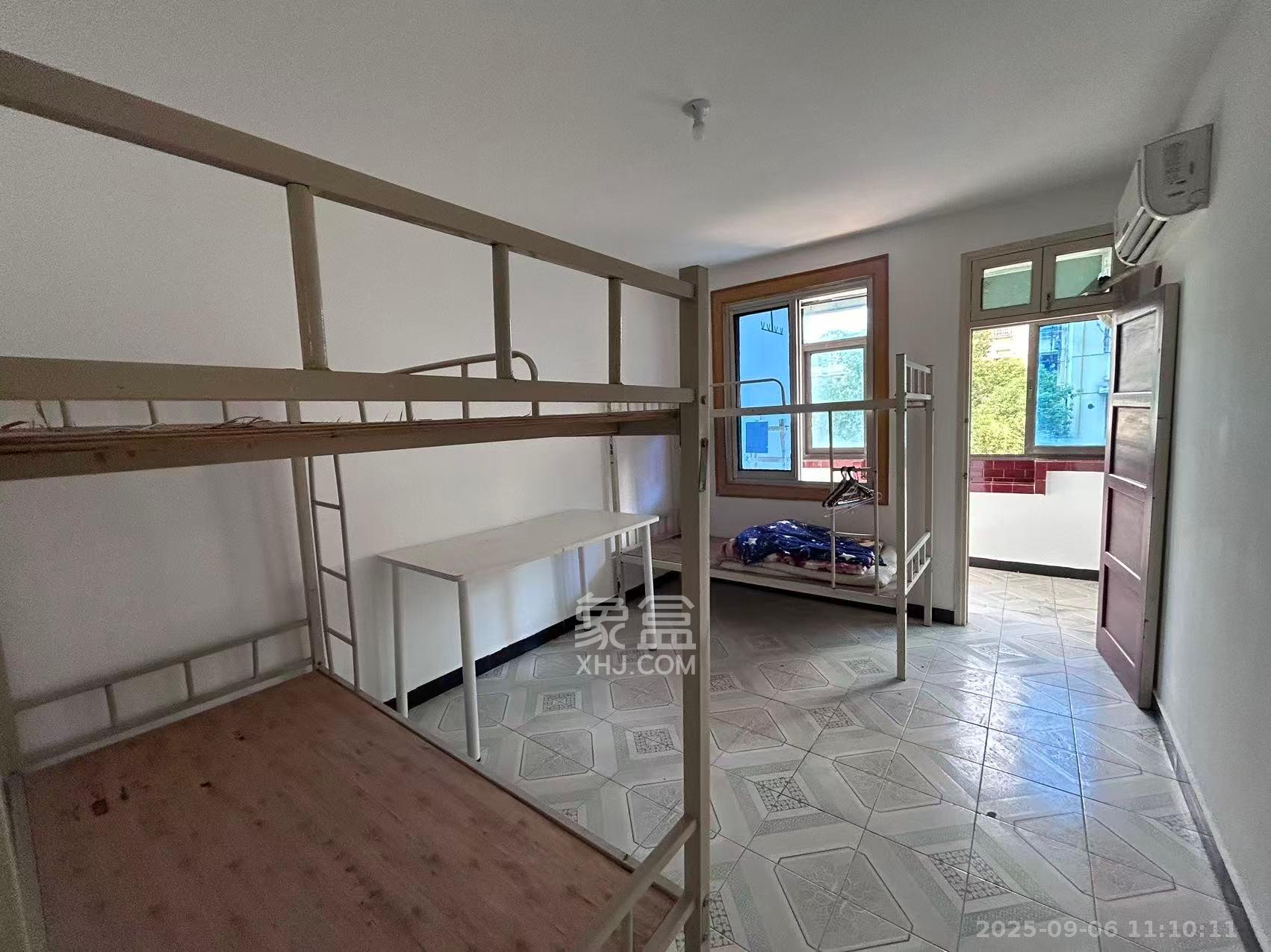 魏家坡 3室2厅1卫 1800.0元/月 魏家坡 3室2厅1卫 1800.0元/月室内图