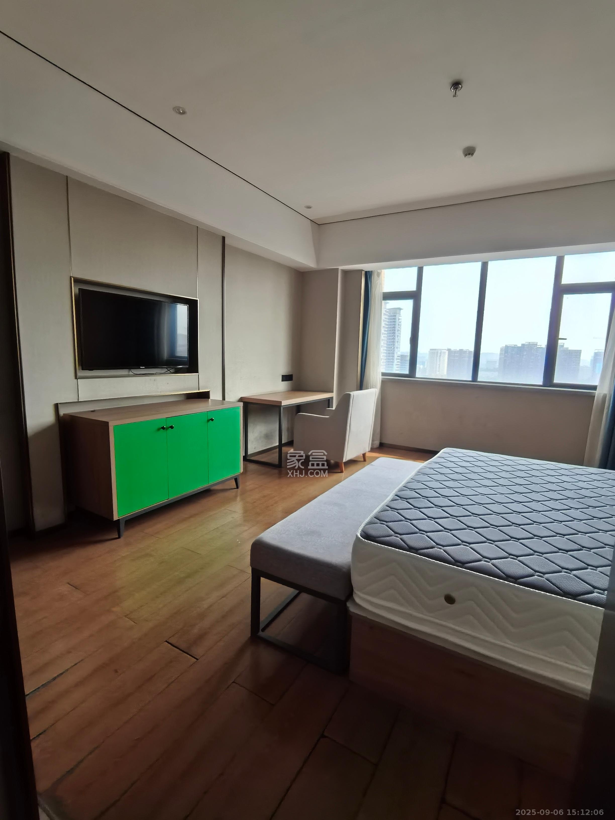 明大佳园  1室1厅1卫    1700.0元/月室内图