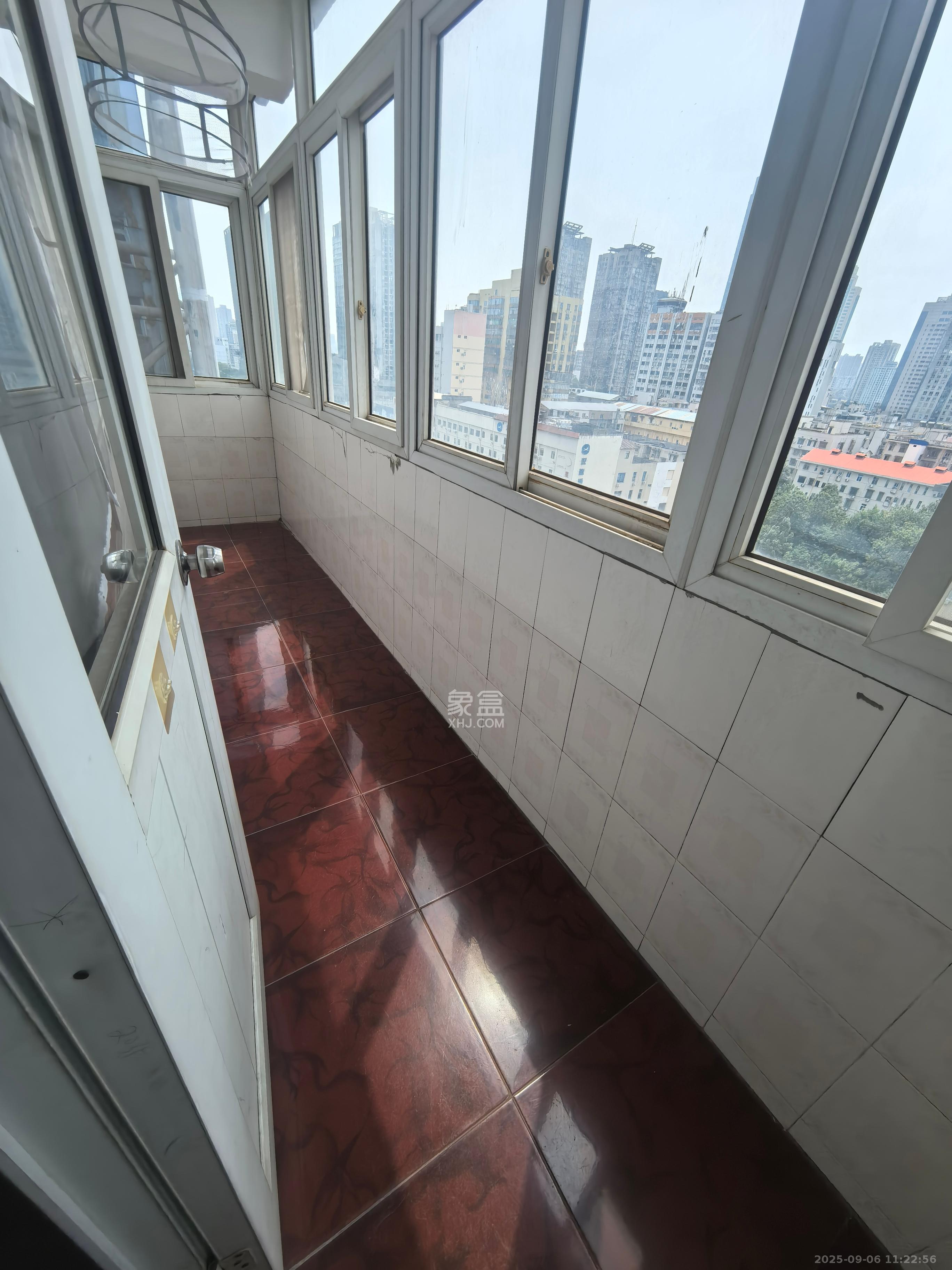 粮贸大厦 3室1厅1卫 2500.0元/月 粮贸大厦 3室1厅1卫 2500.0元/月室内图