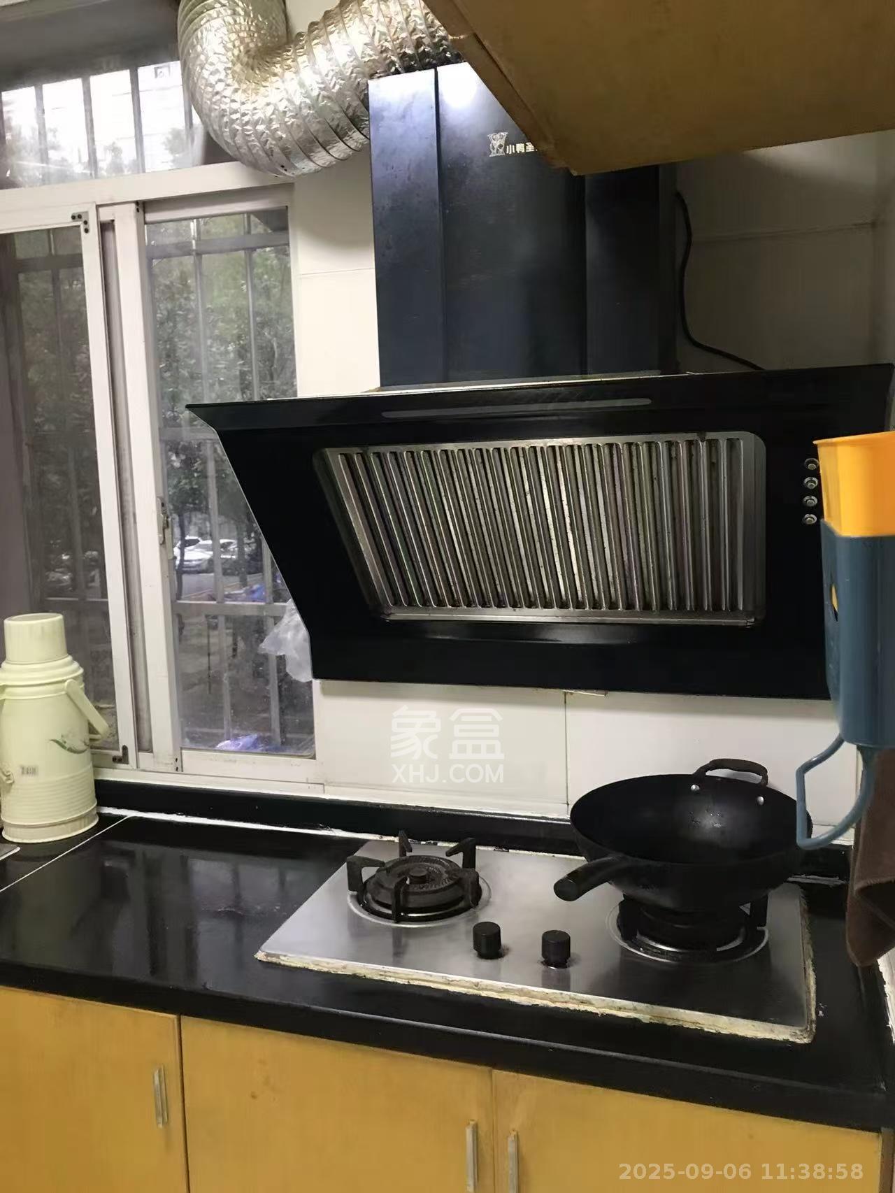 中铁十二局三公司小区 3室1厅1卫 1600.0元/月 中铁十二局三公司小区 3室1厅1卫 1600.0元/月室内图