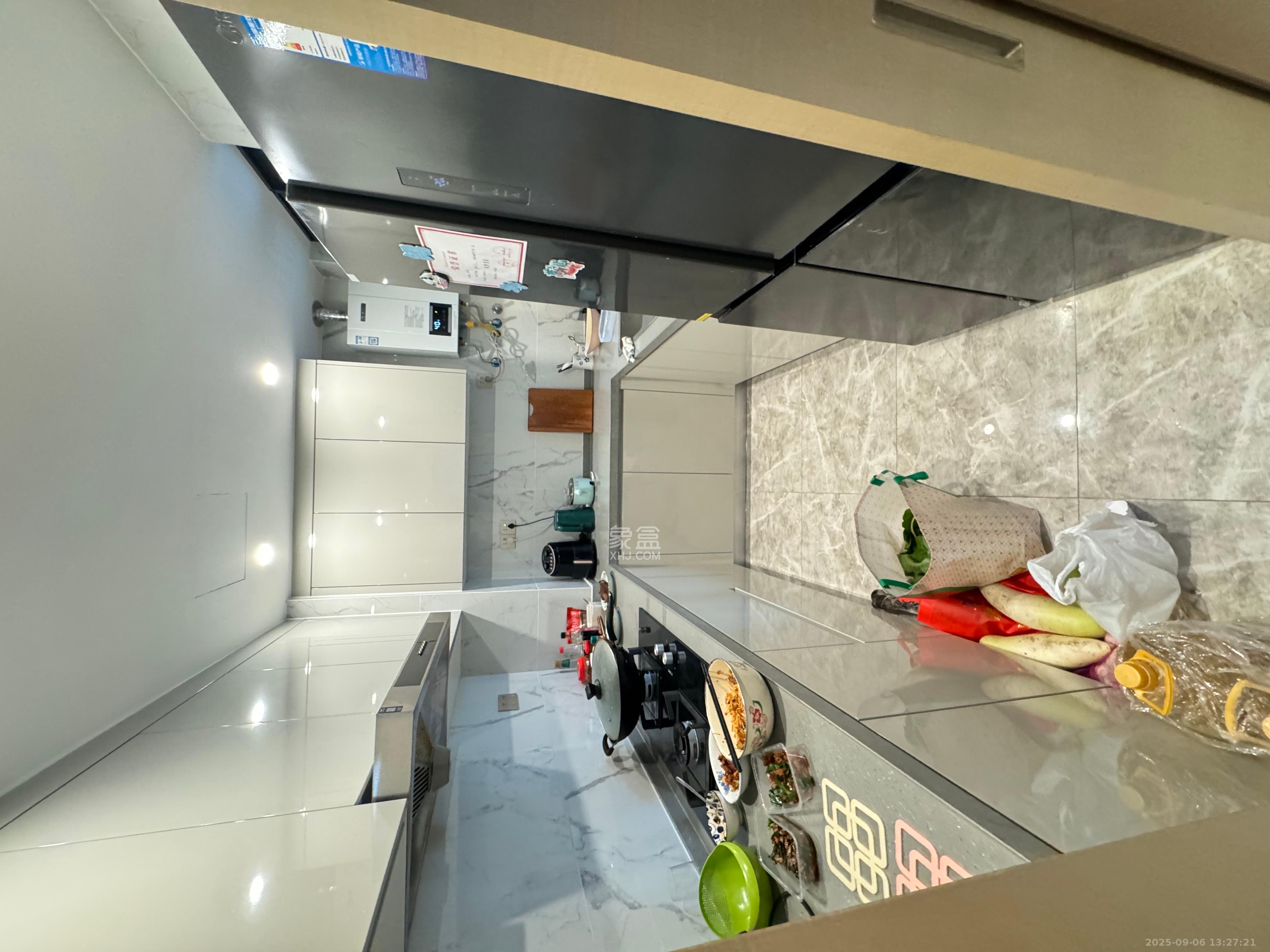 复地滨江金融中心 3室2厅2卫 4000.0元/月 复地滨江金融中心 3室2厅2卫 4000.0元/月室内图