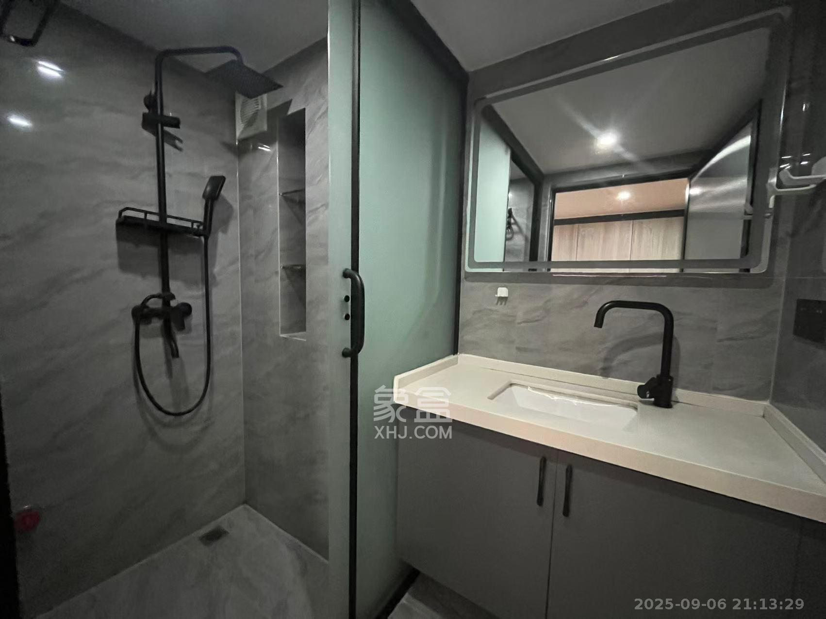 龙湖新壹城 1室1厅1卫 2300.0元/月 龙湖新壹城 1室1厅1卫 2300.0元/月室内图