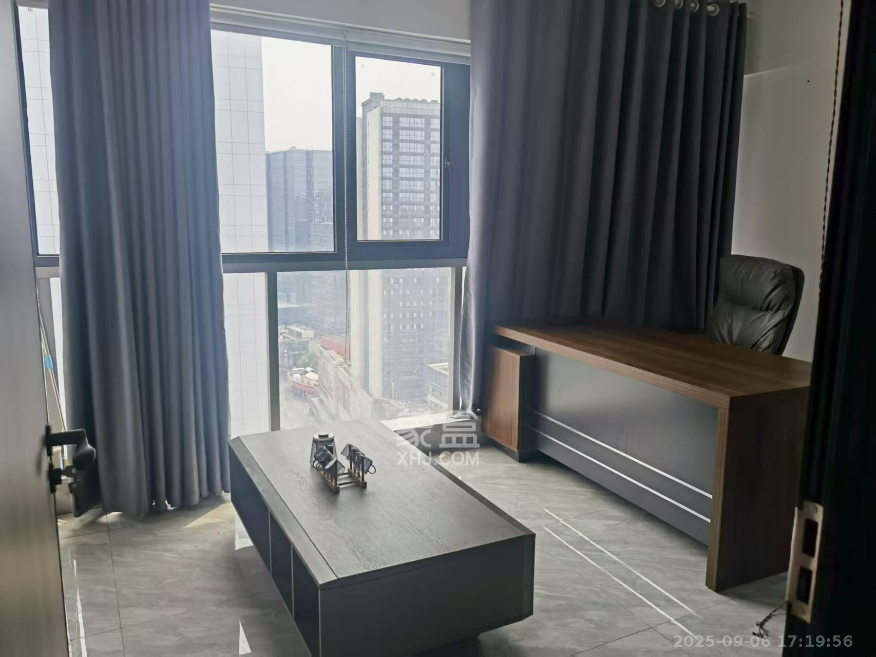 复地星光天地   116.0㎡      4500.0元/月室内图