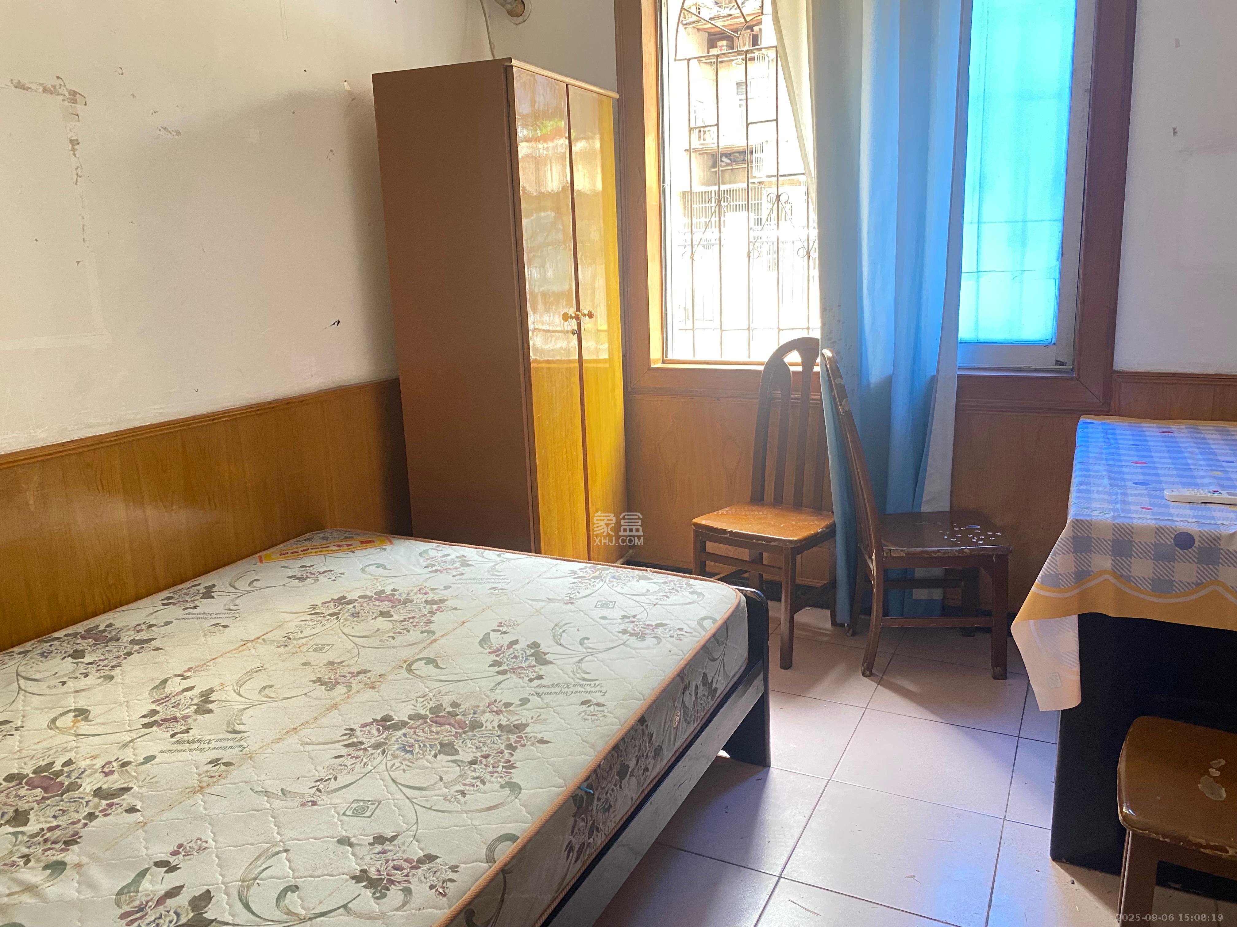 中建五局天心苑  2室1厅1卫    1400.0元/月室内图