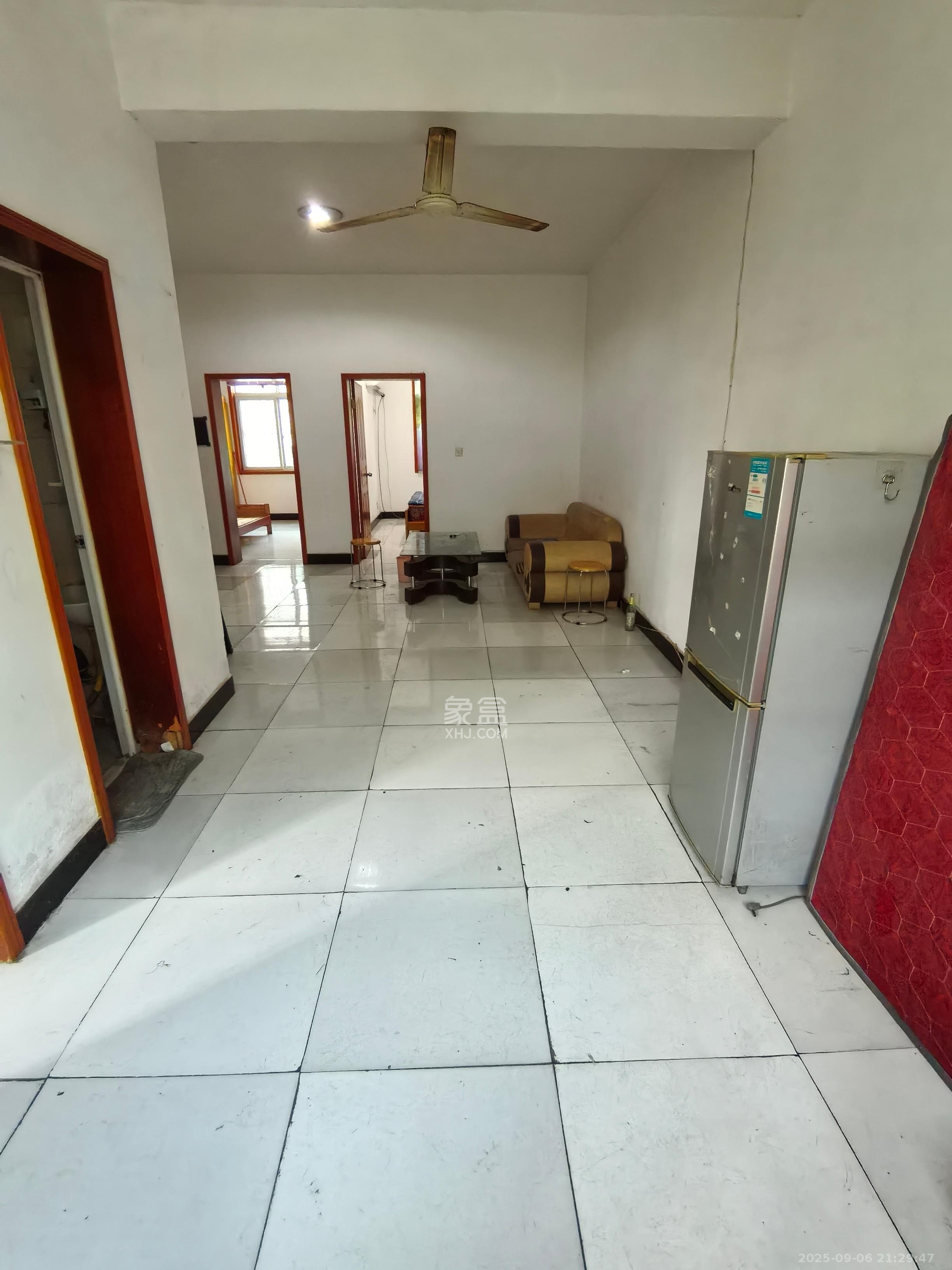 松雅安置小区 1室0厅0卫 900.0元/月 松雅安置小区 1室0厅0卫 900.0元/月室内图