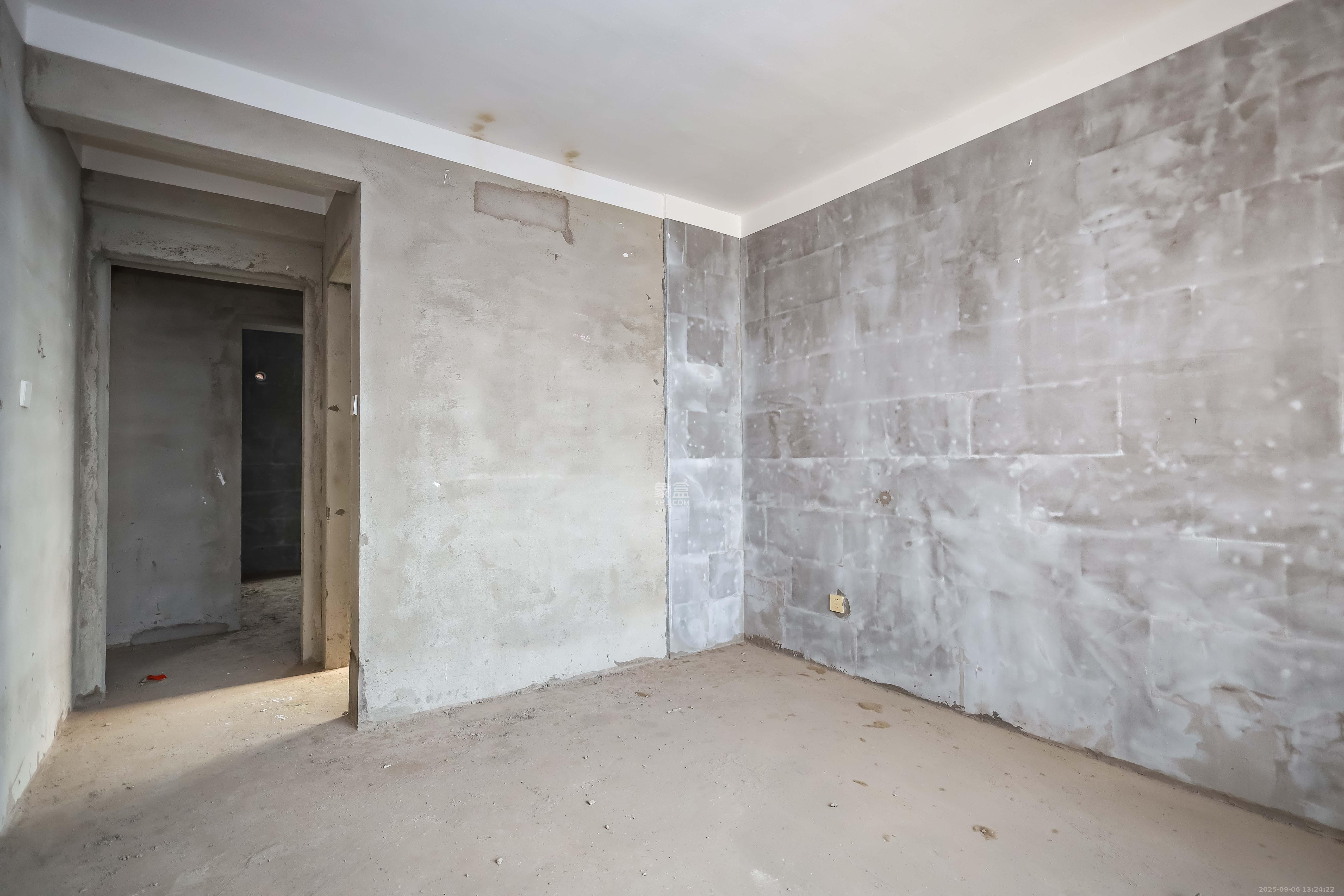 长房云时代 4室2厅2卫 115.0万 长房云时代 4室2厅2卫 115.0万卧室