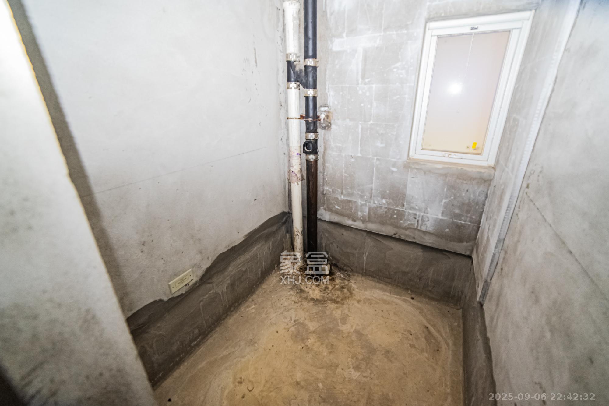 北辰三角洲C3区  4室2厅2卫   304.50万卫生间