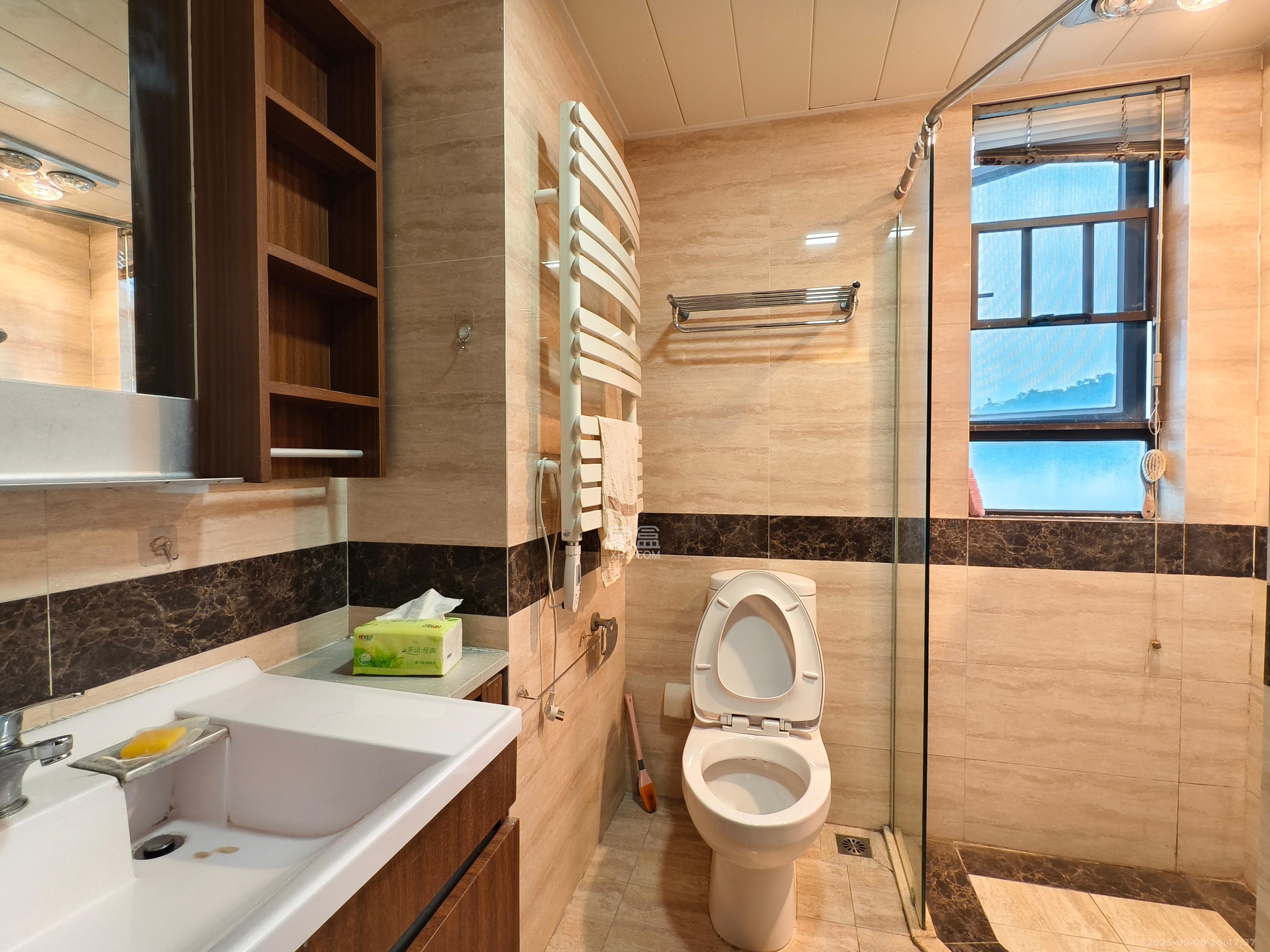 万科里梅溪郡 3室2厅1卫 3380.0元/月 万科里梅溪郡 3室2厅1卫 3380.0元/月室内图