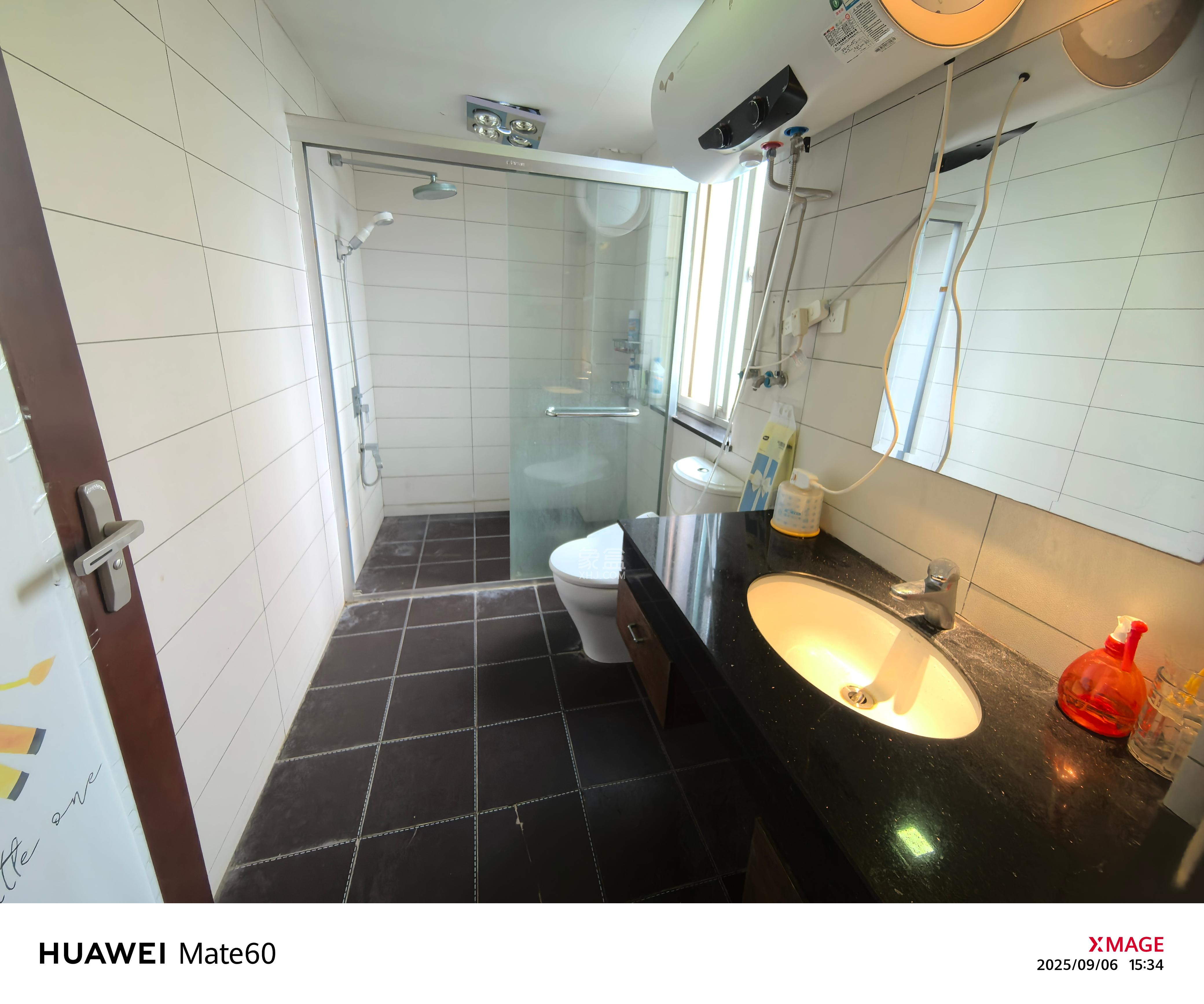 岳麓现代城  3室2厅2卫    3800.0元/月 岳麓现代城  3室2厅2卫    3800.0元/月室内图