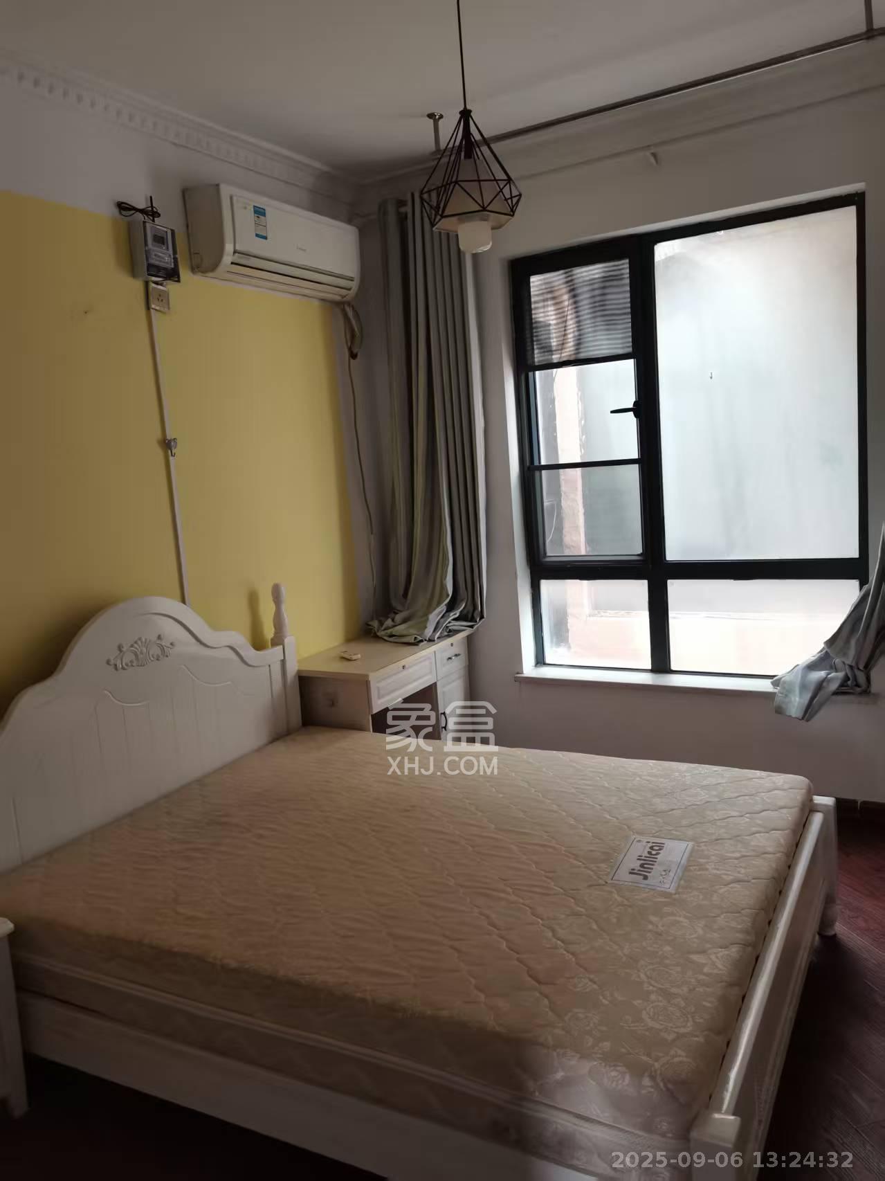 江河双水湾 1室1厅1卫 800.0元/月 江河双水湾 1室1厅1卫 800.0元/月室内图