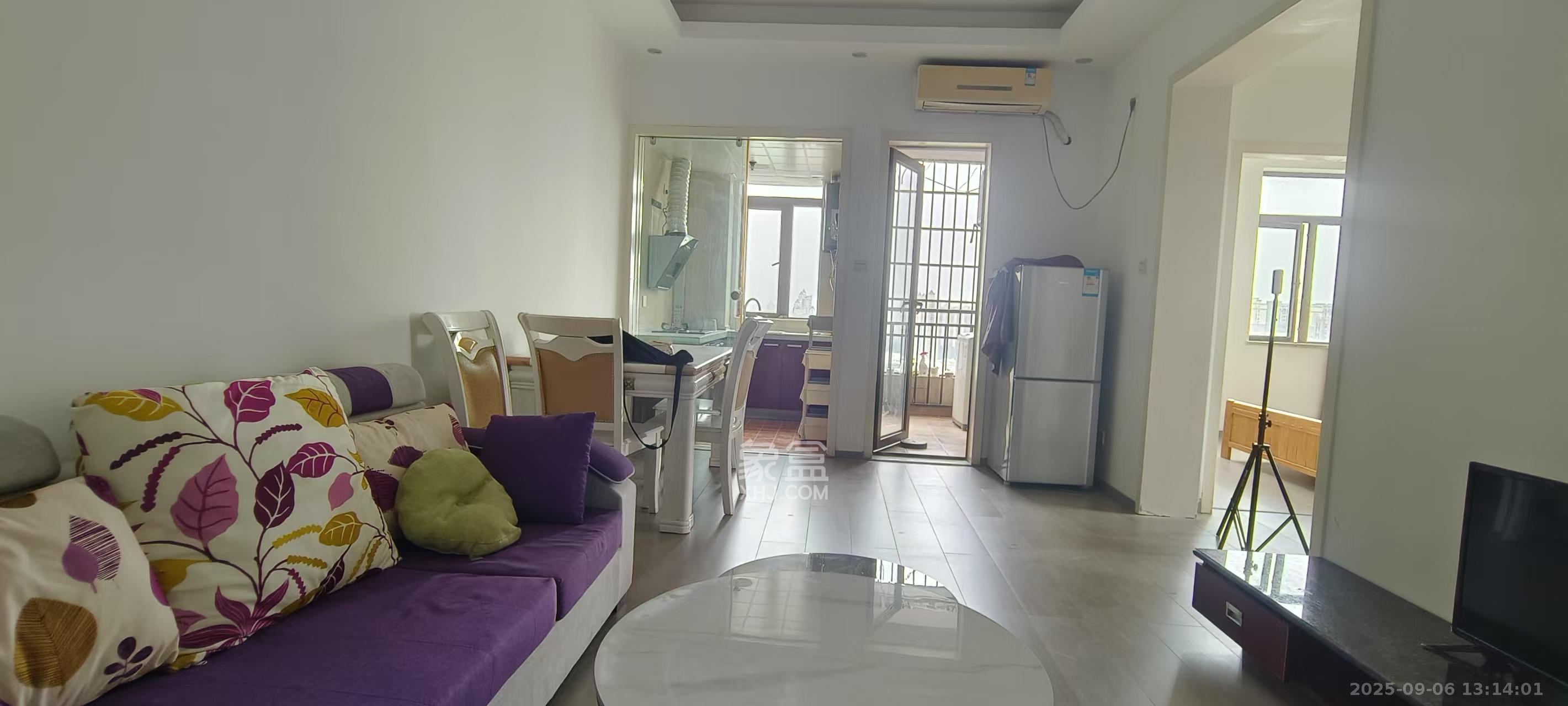 水岸世景  2室2厅1卫    1700.0元/月 水岸世景  2室2厅1卫    1700.0元/月室内图