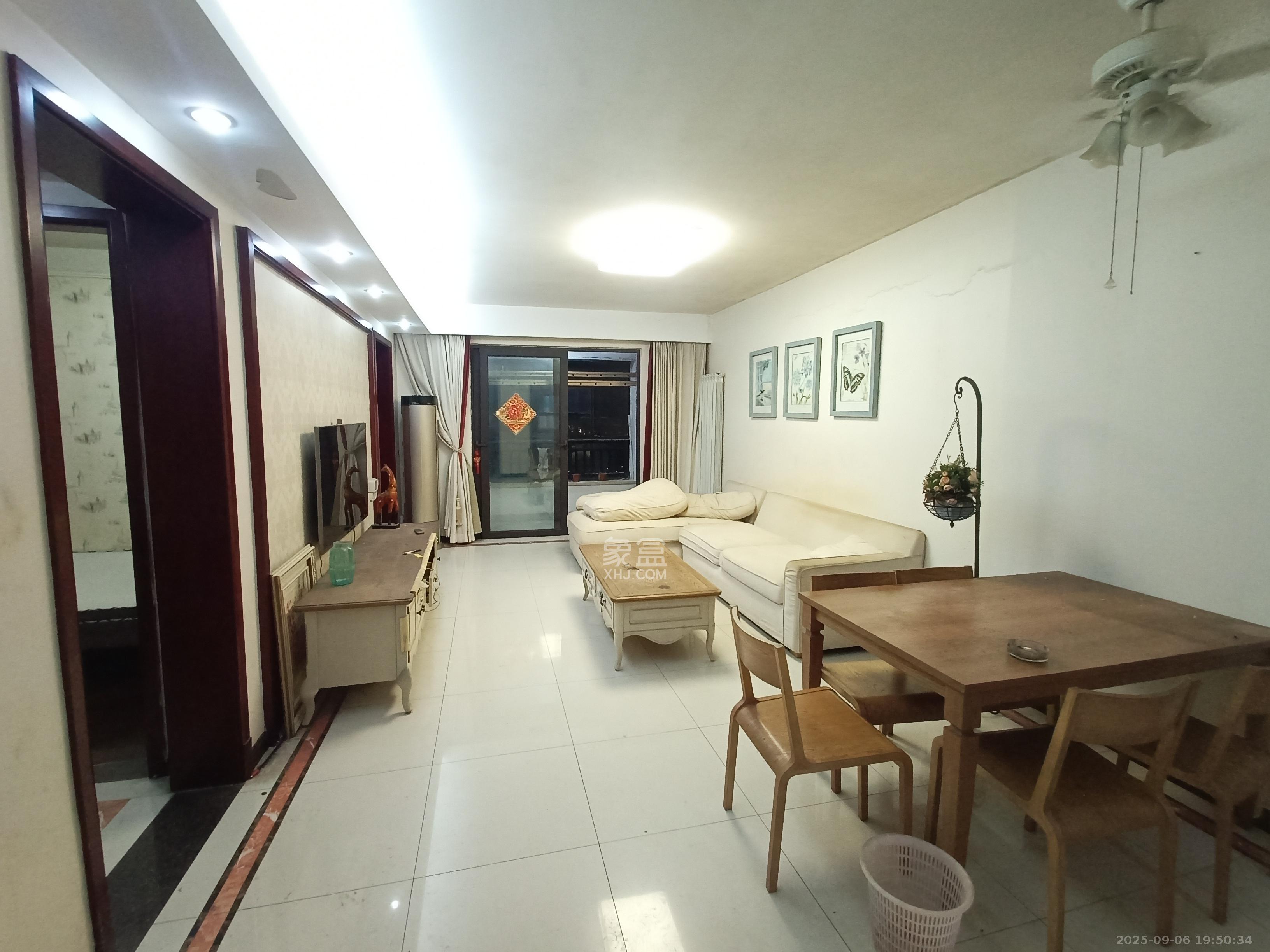 中海国际二期  3室2厅1卫    1800.0元/月 中海国际二期  3室2厅1卫    1800.0元/月