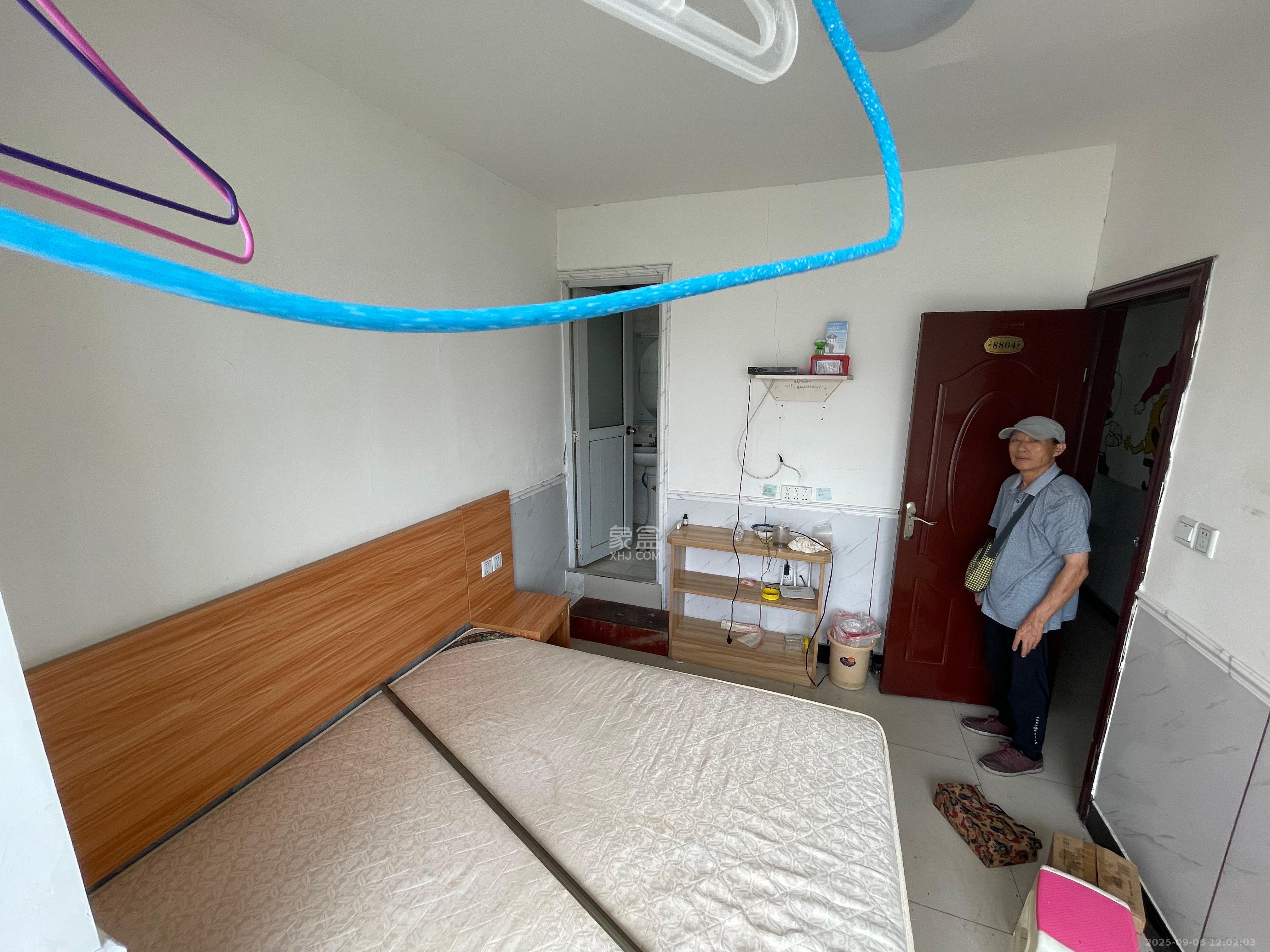 银轩铭誉（四海怡家）  5室1厅1卫    3800.0元/月室内图