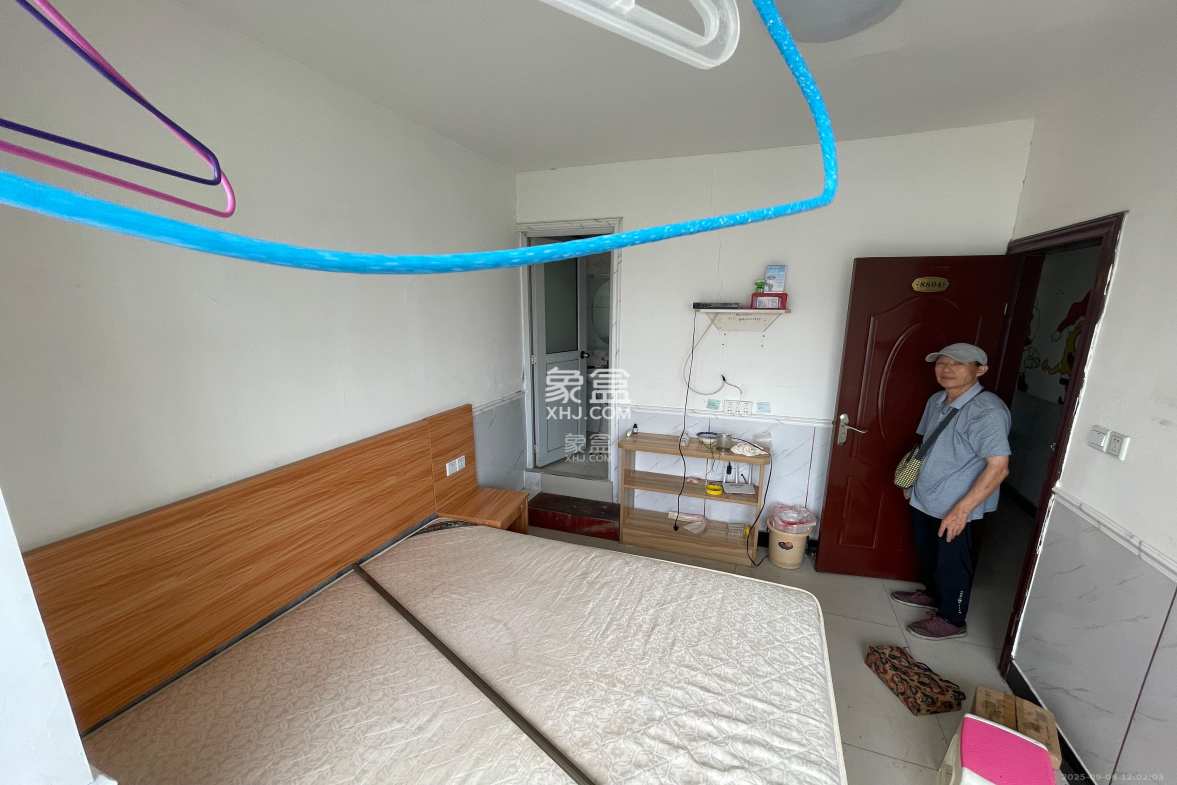 银轩铭誉(四海怡家) 5室1厅1卫 3800.0元/月 银轩铭誉(四海怡家) 5室1厅1卫 3800.0元/月室内图